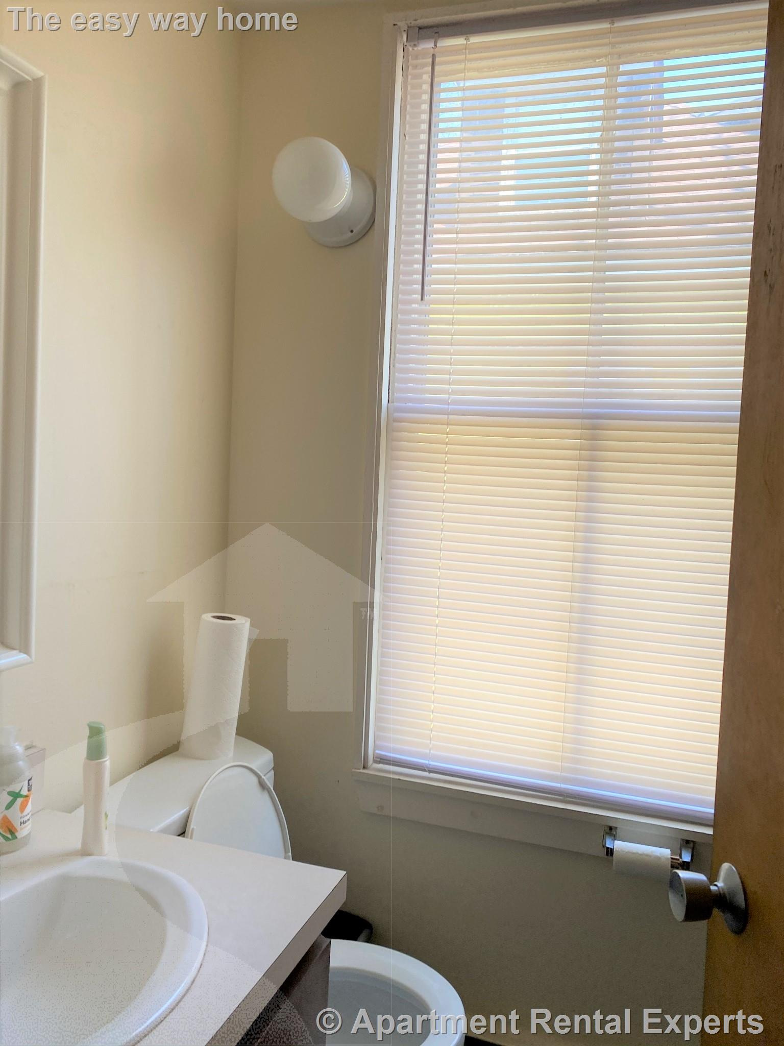 36 Lee St, Central Square