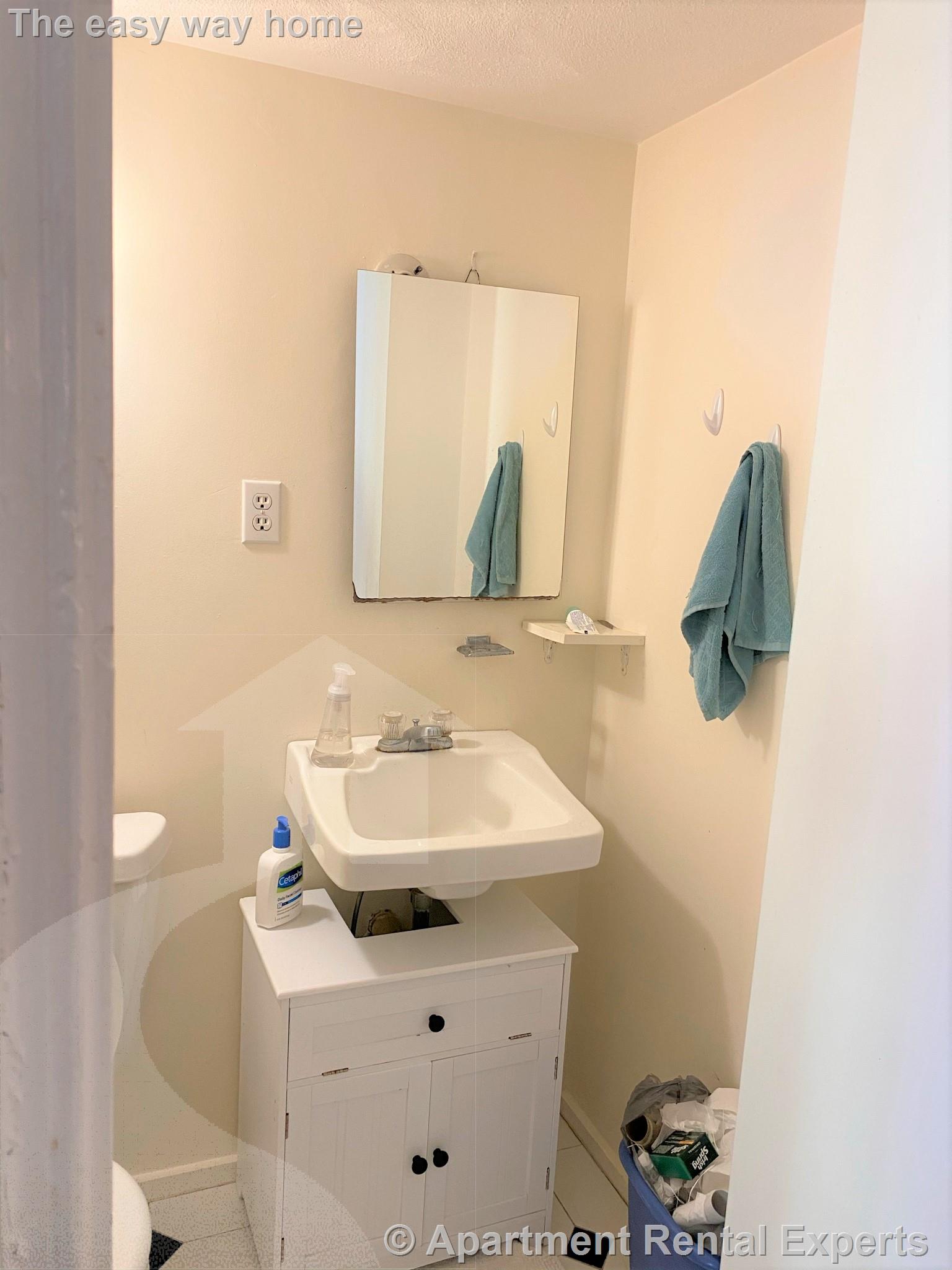 36 Lee St, Central Square