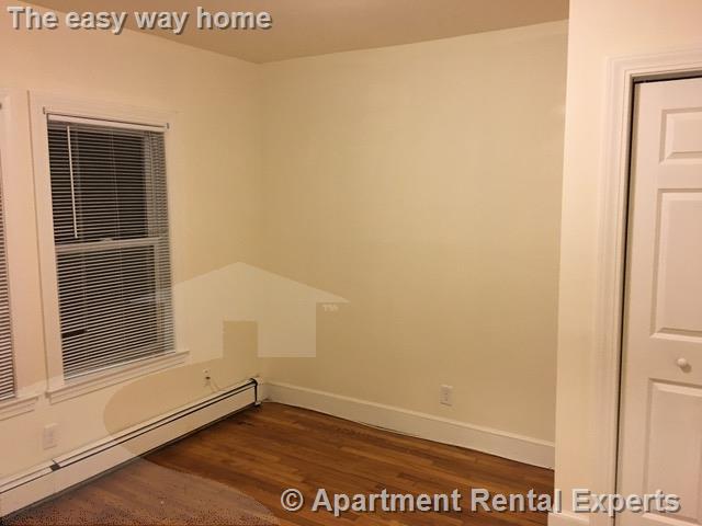 10-12 Wheeler St, Sullivan Square