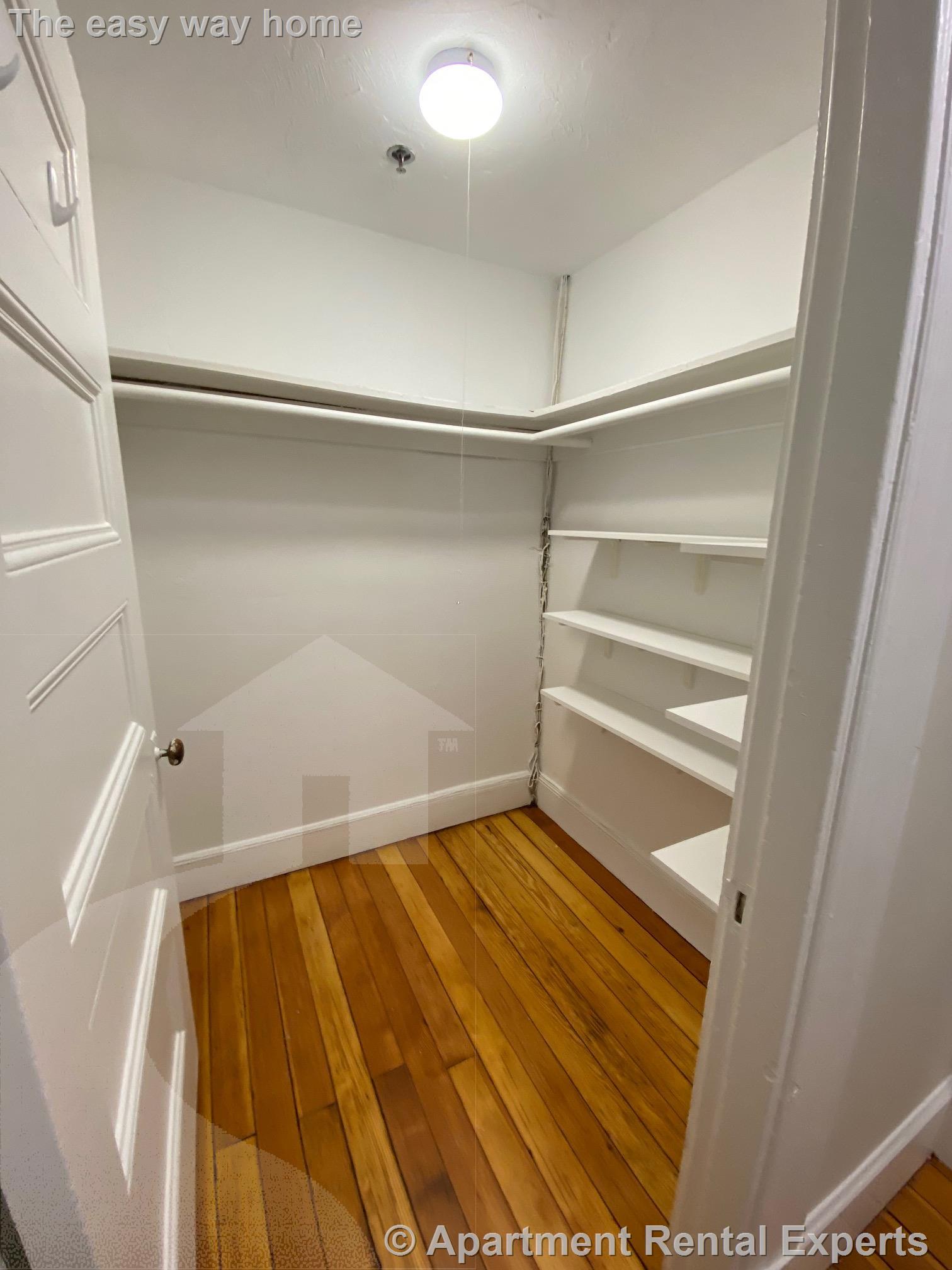 1010 Massachusetts Ave, Harvard Square