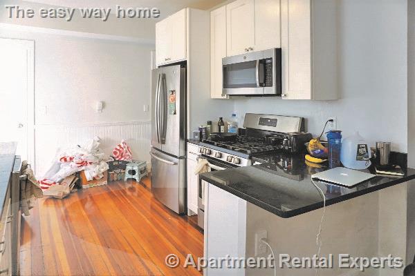 17 Ashland St, Porter Square