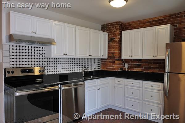 162 Broadway, East Somerville