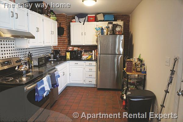 164 Broadway, East Somerville