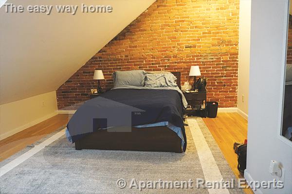 164 Broadway, East Somerville