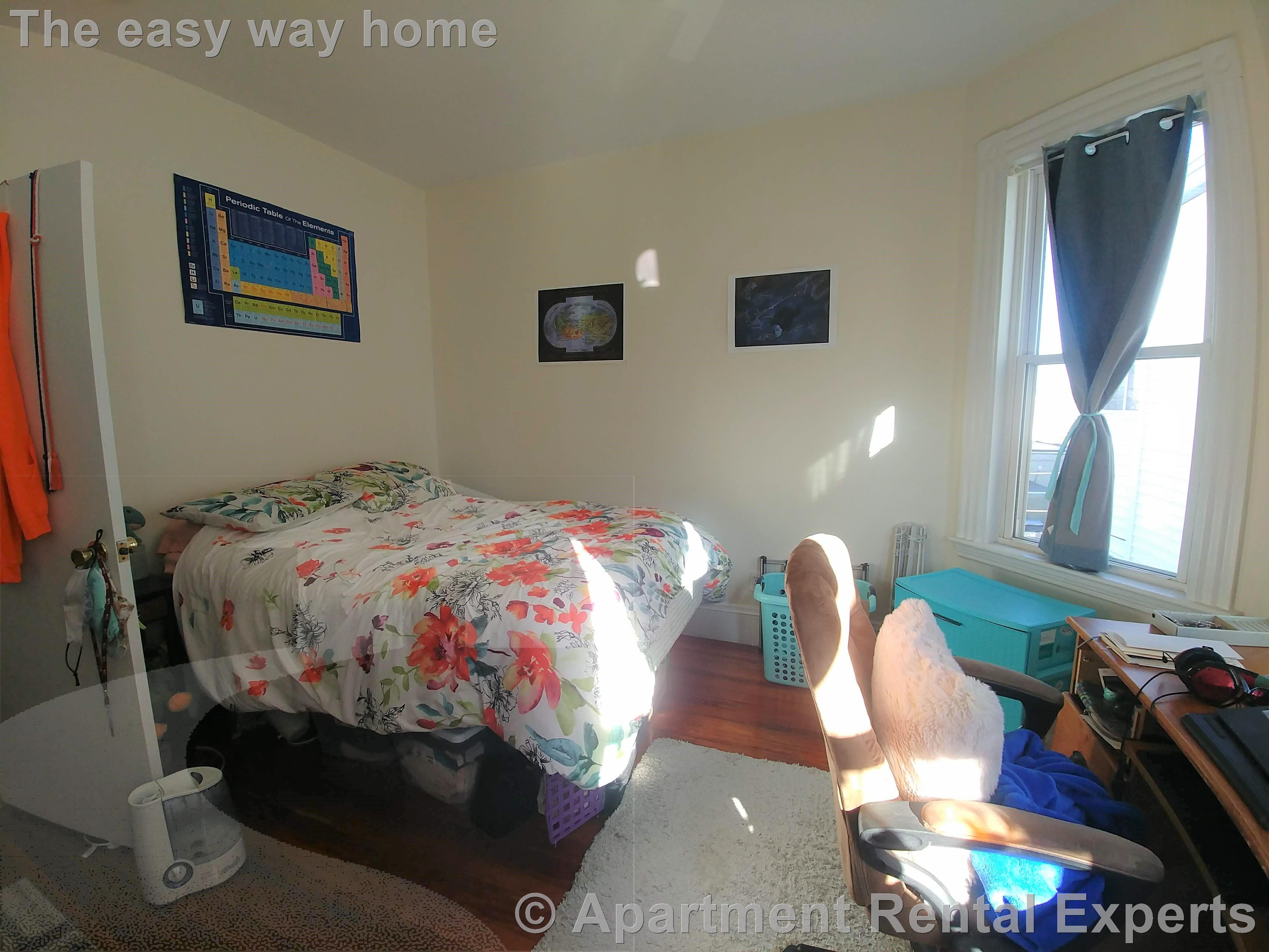 10 Garrison Ave, Teele Square