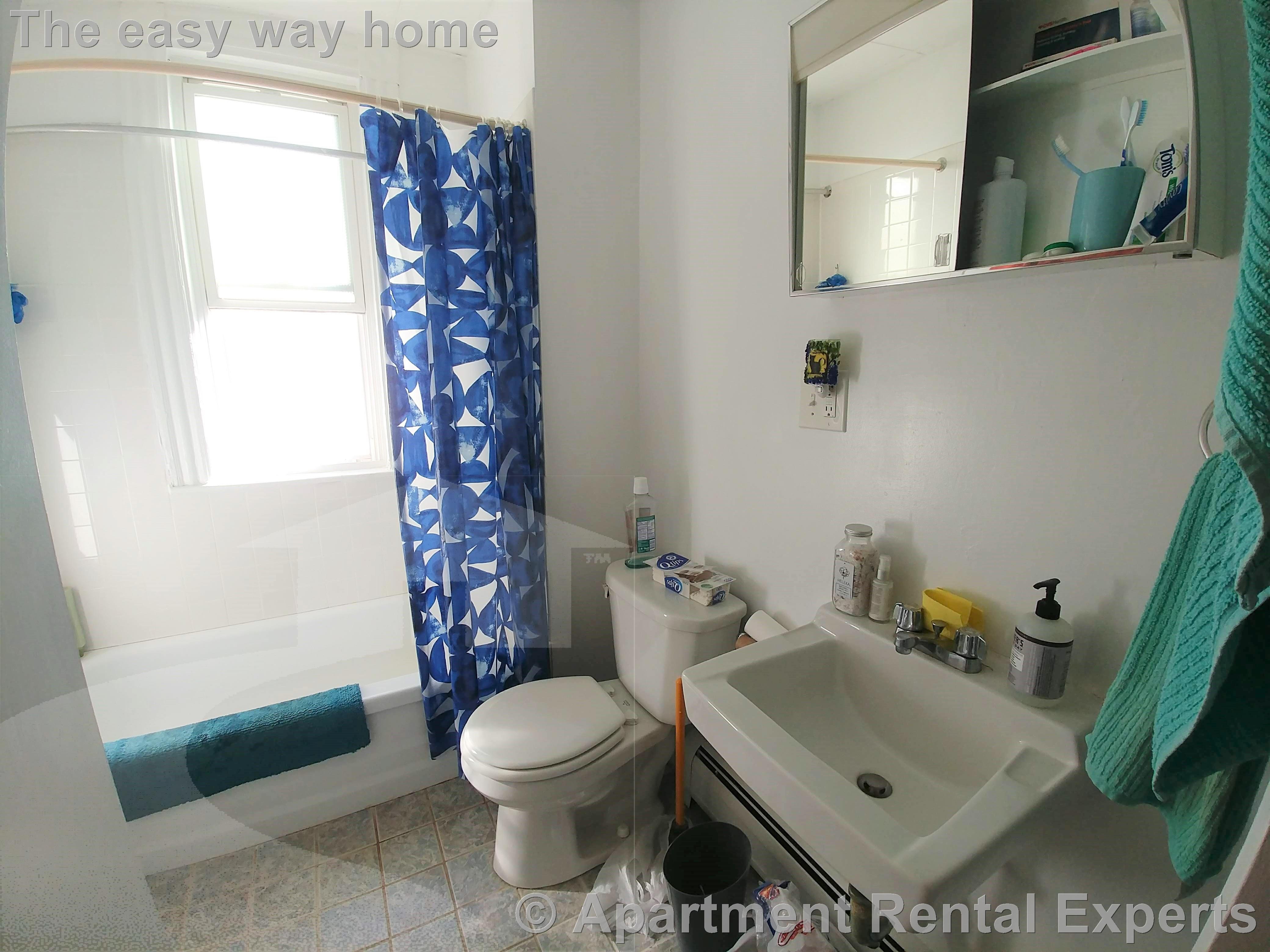 10 Garrison Ave, Teele Square