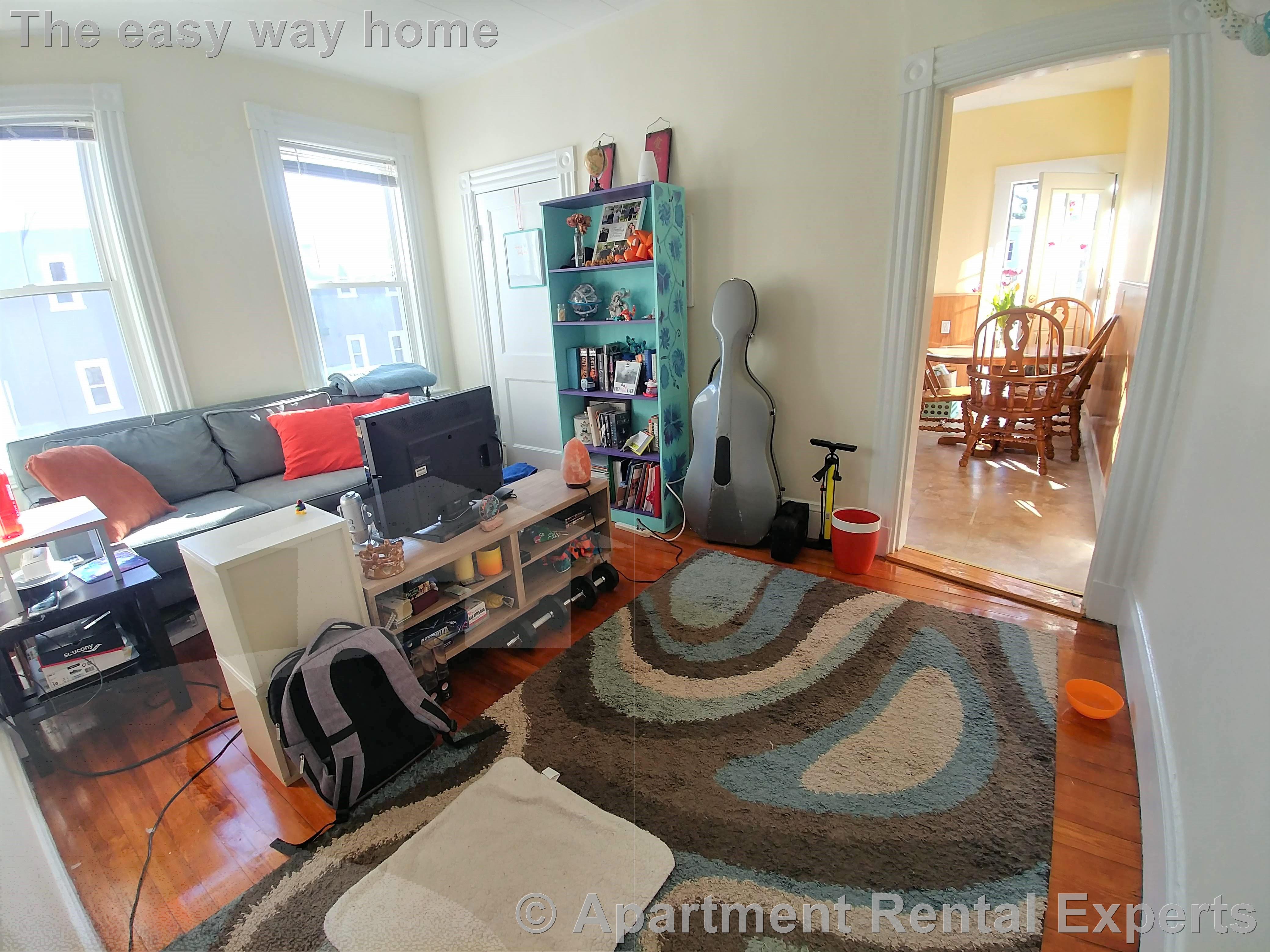 10 Garrison Ave, Teele Square