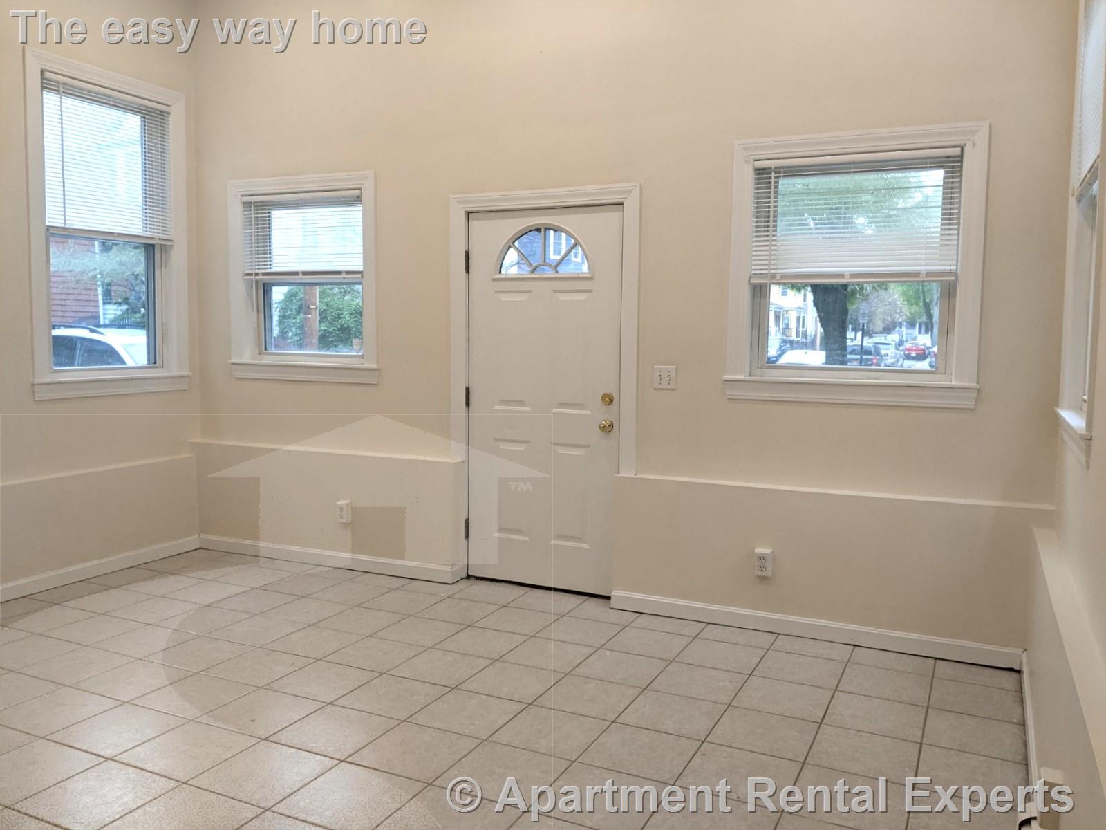 83 Yorktown St, Teele Square