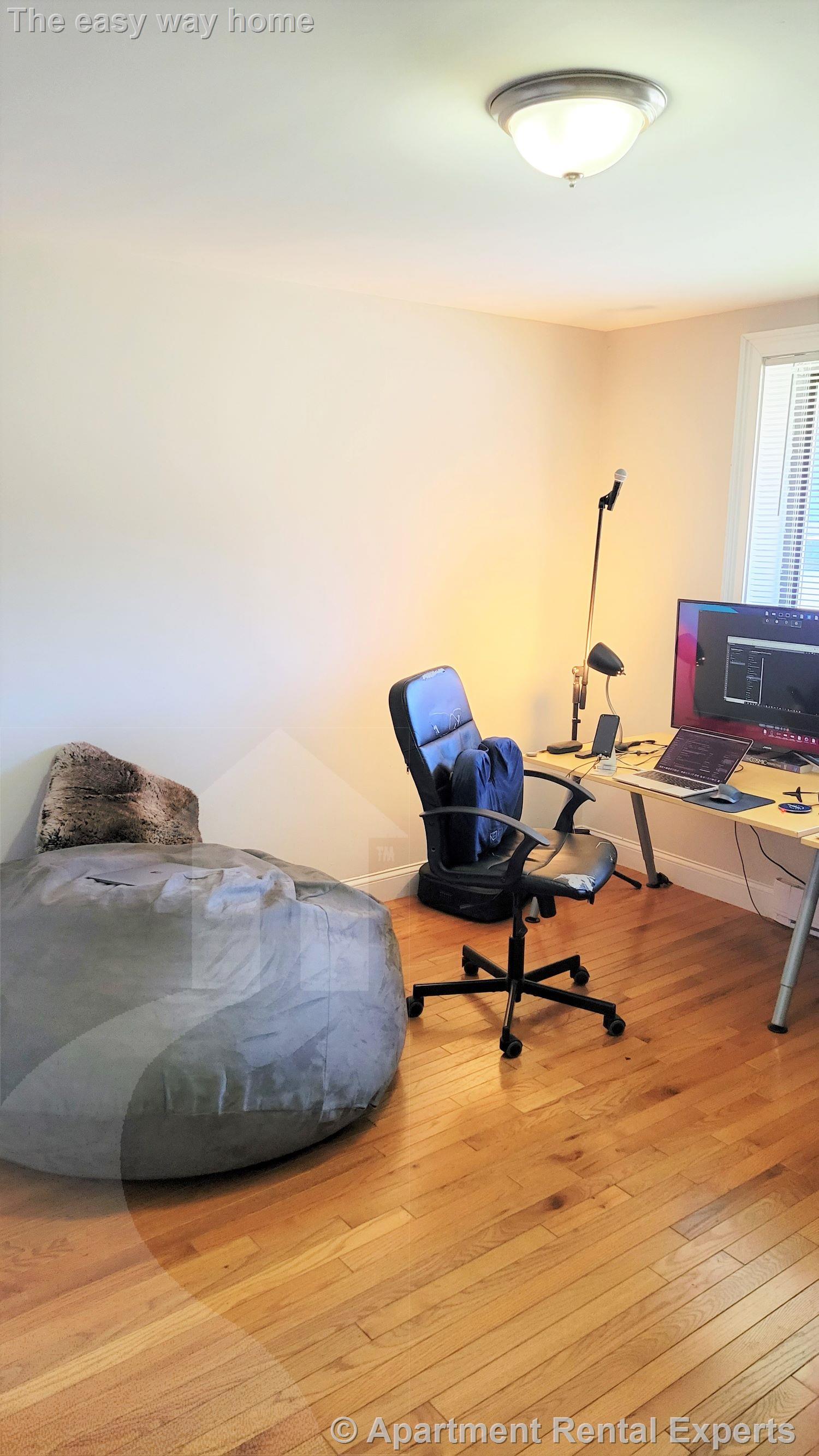 134 Summer St, Malden Center