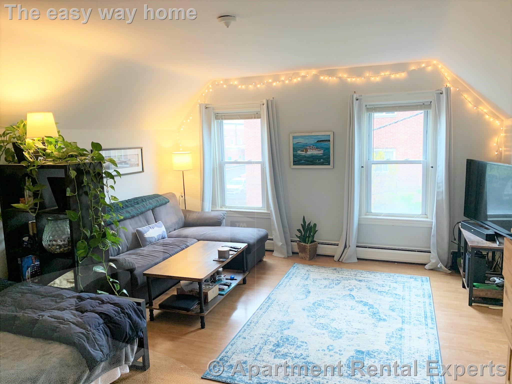 9 Bradford Ave, Winter Hill