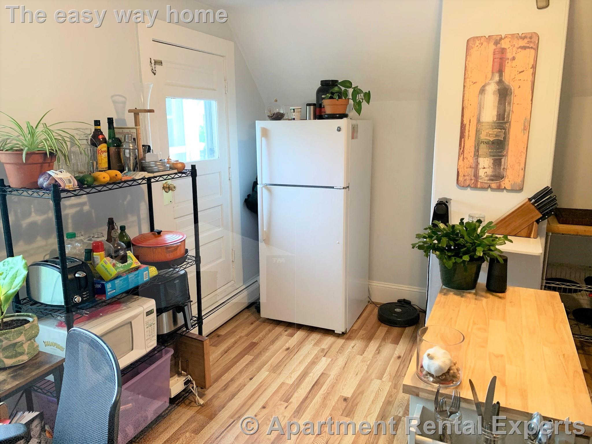 9 Bradford Ave, Winter Hill