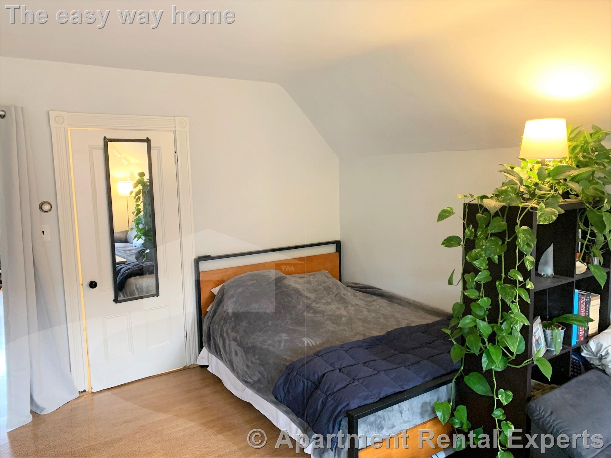 9 Bradford Ave, Winter Hill