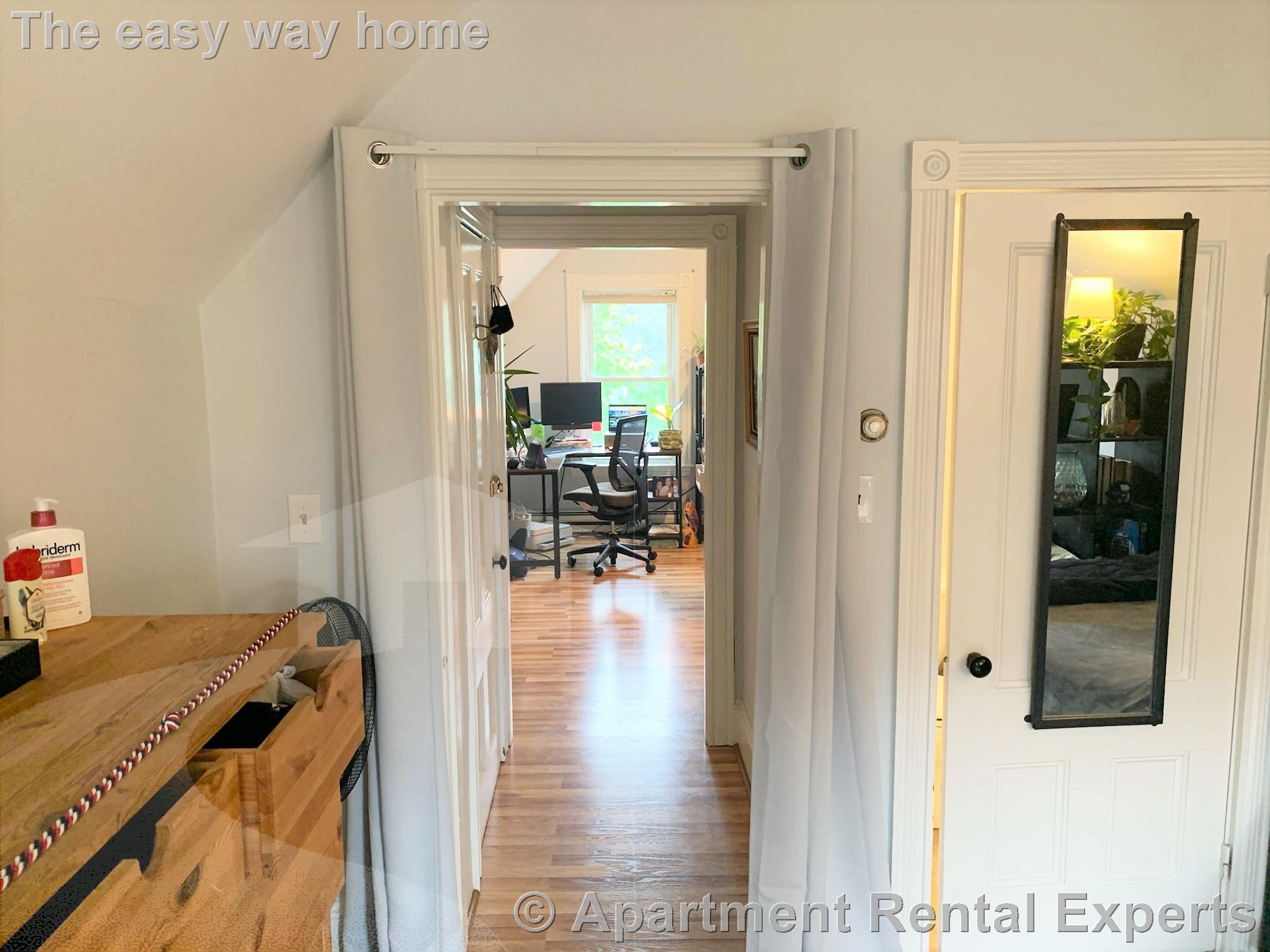 9 Bradford Ave, Winter Hill