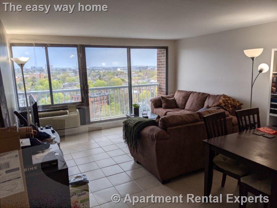 1105 Massachusetts Ave, Harvard Square