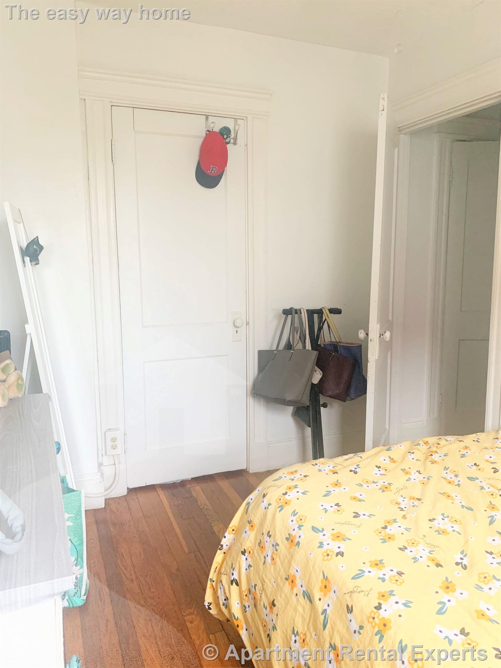 107 Summer St, Malden Center