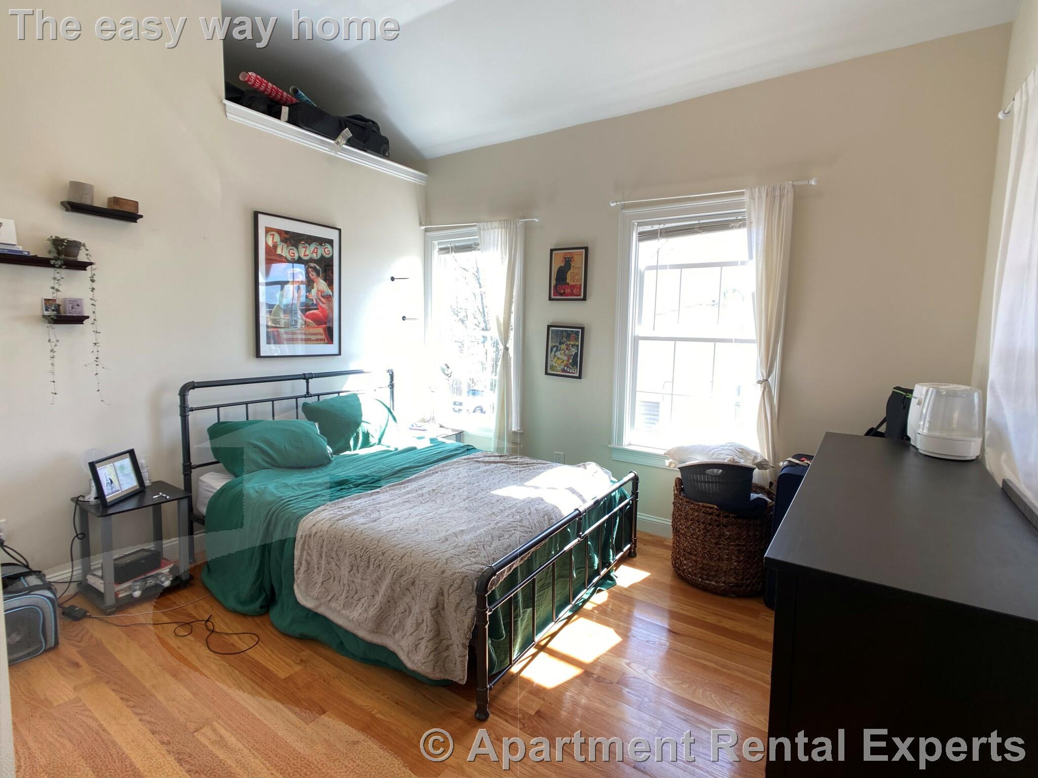 14 Flint St, East Somerville