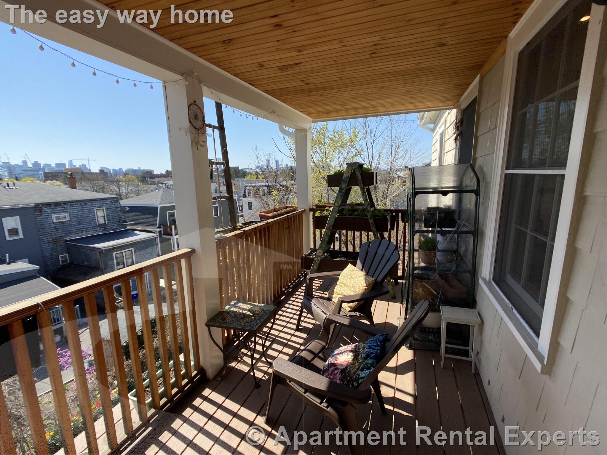 14 Flint St, East Somerville