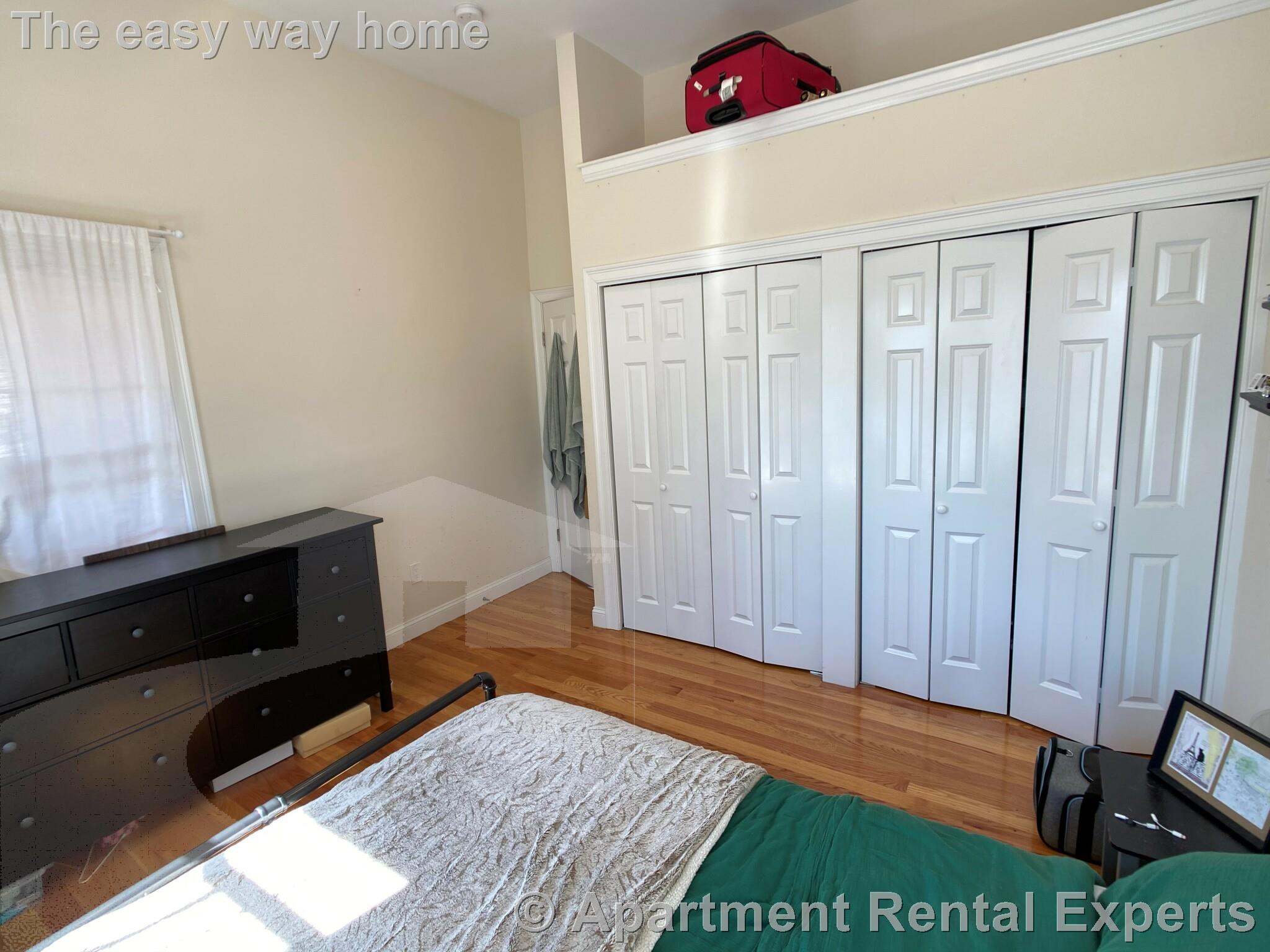 14 Flint St, East Somerville