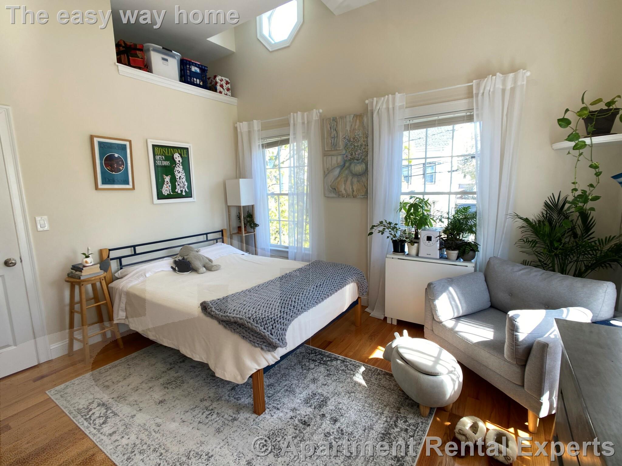 14 Flint St, East Somerville