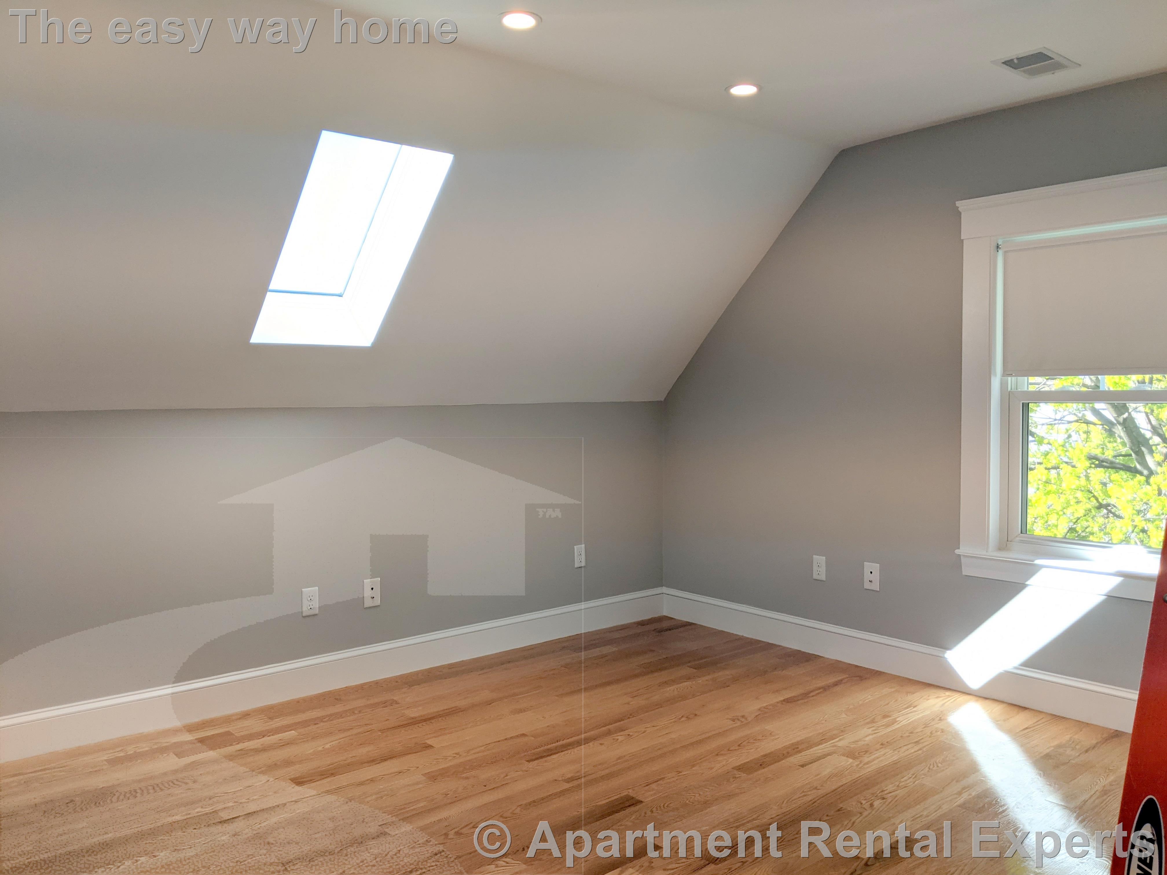 502 Main St, Magoun Square