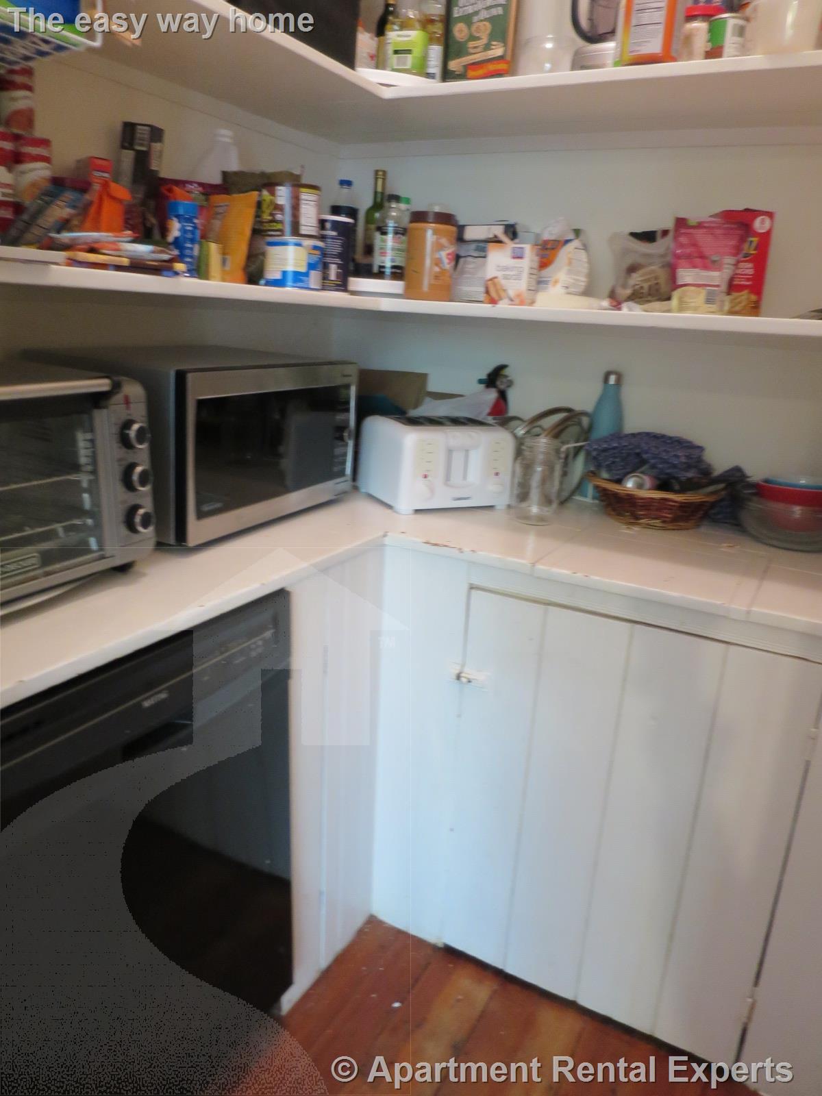 16 Park Ave, Davis Square