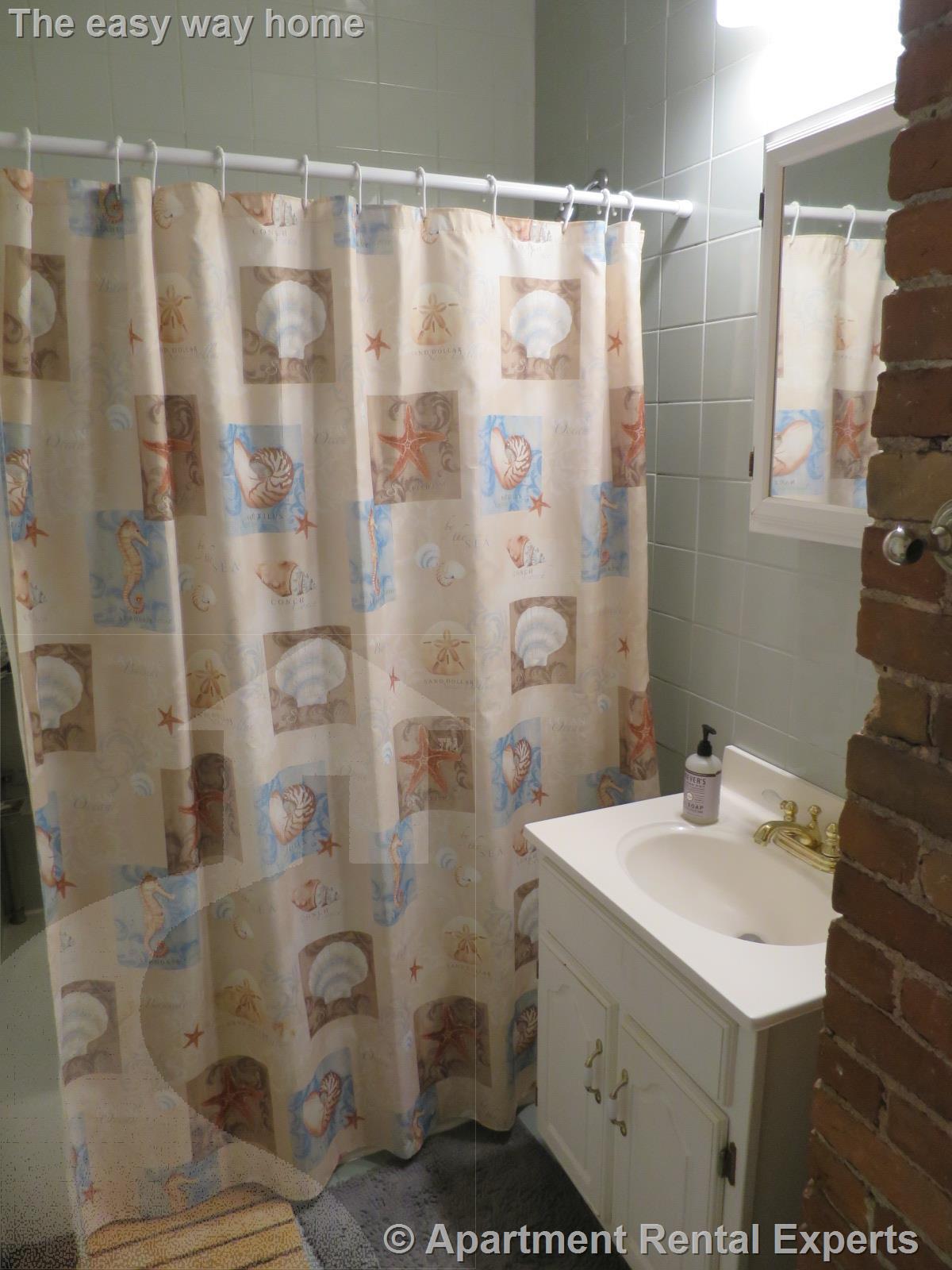 16 Park Ave, Davis Square