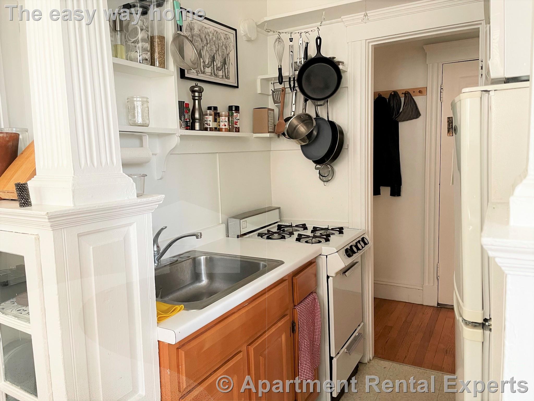 172 Maple St, Malden Center