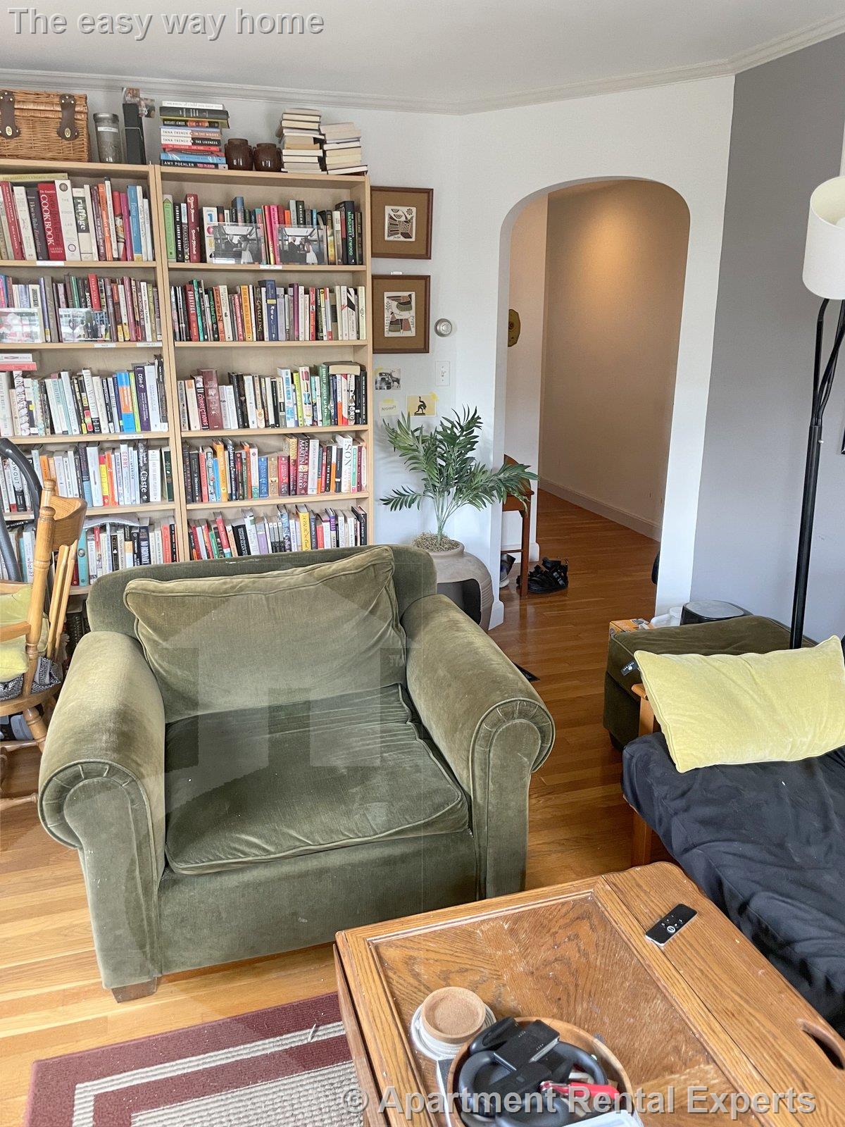 2 Garden Ct, Porter Square