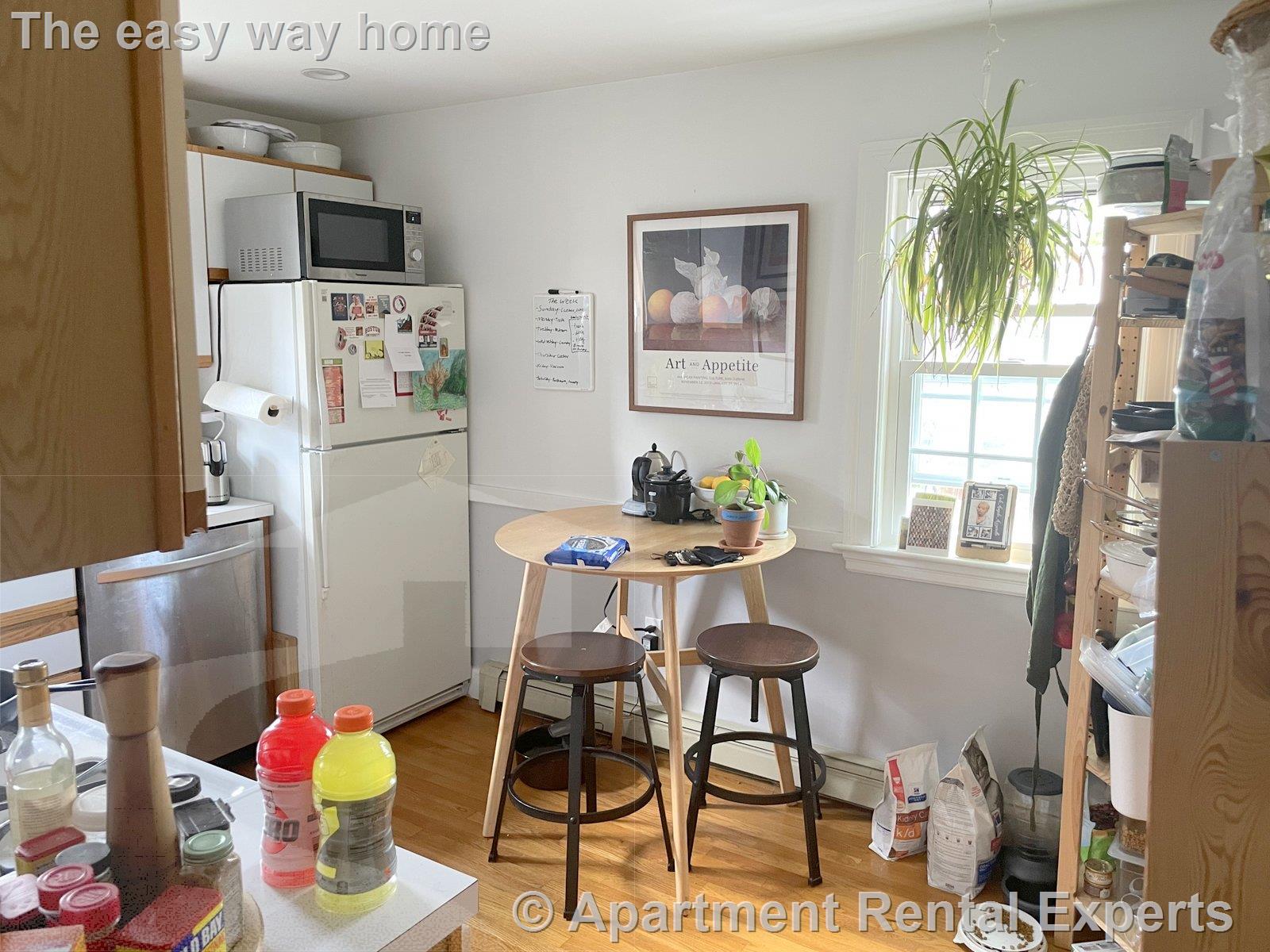 2 Garden Ct, Porter Square