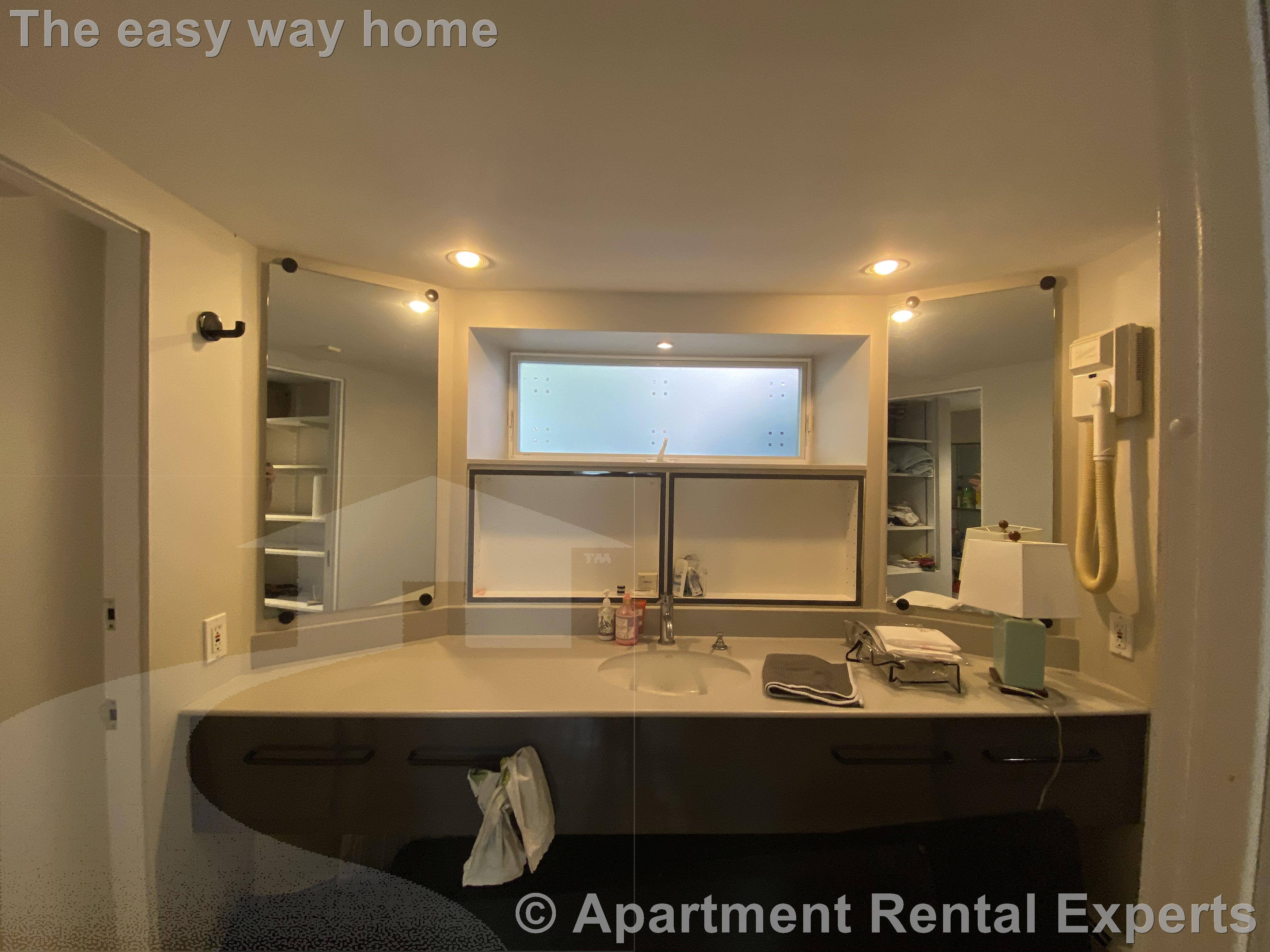 8 Chapman Pl, Harvard Square