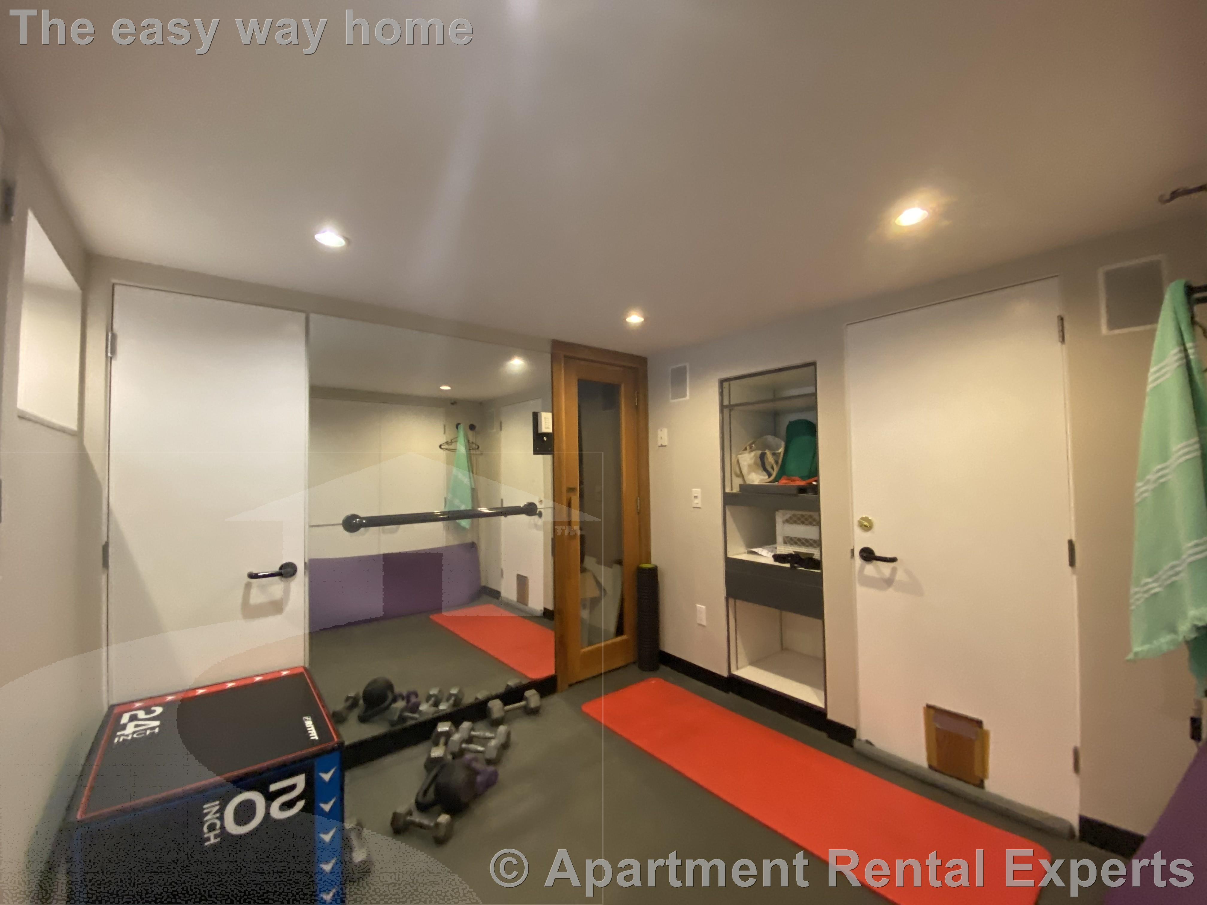 8 Chapman Pl, Harvard Square