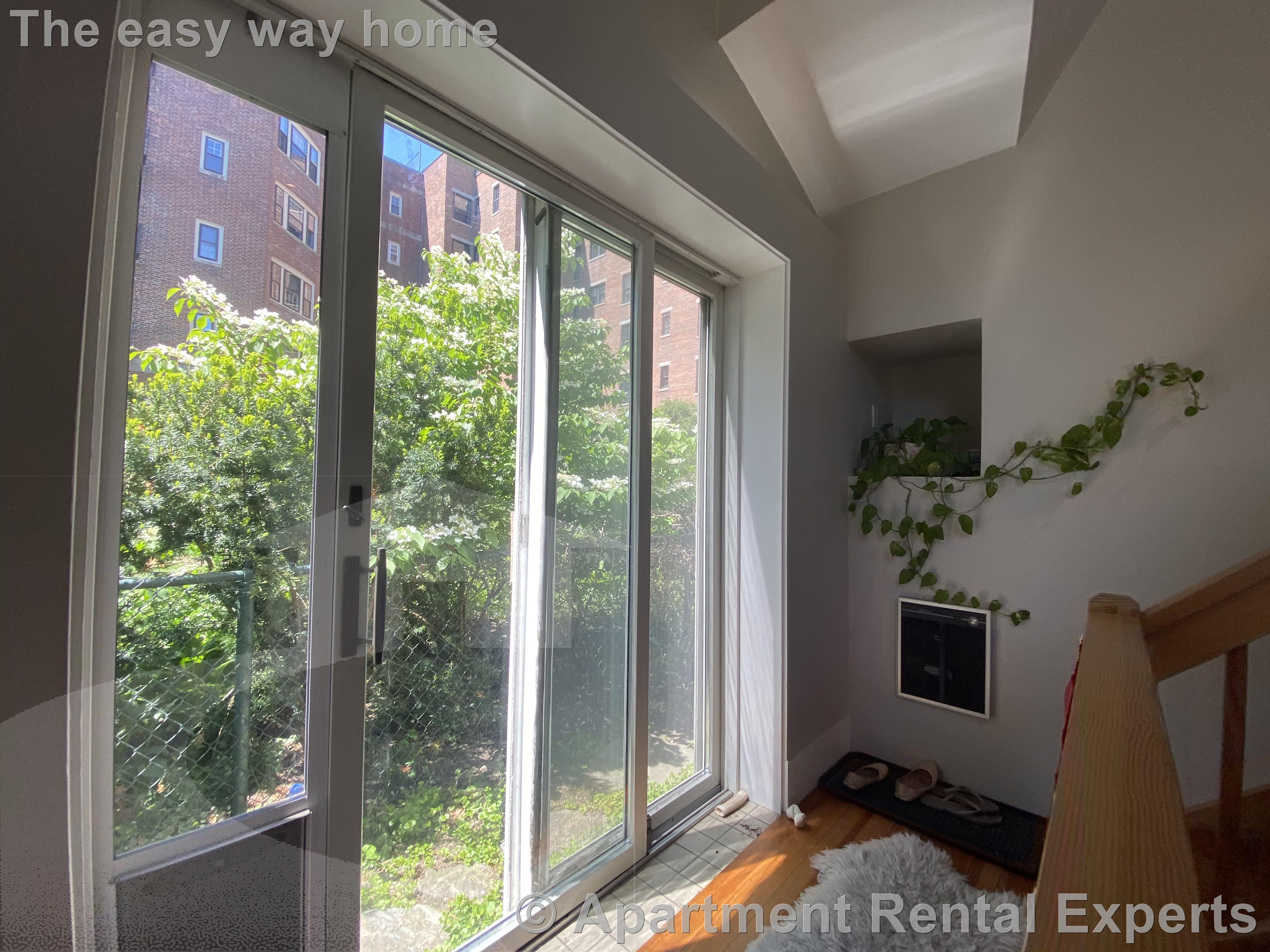 8 Chapman Pl, Harvard Square