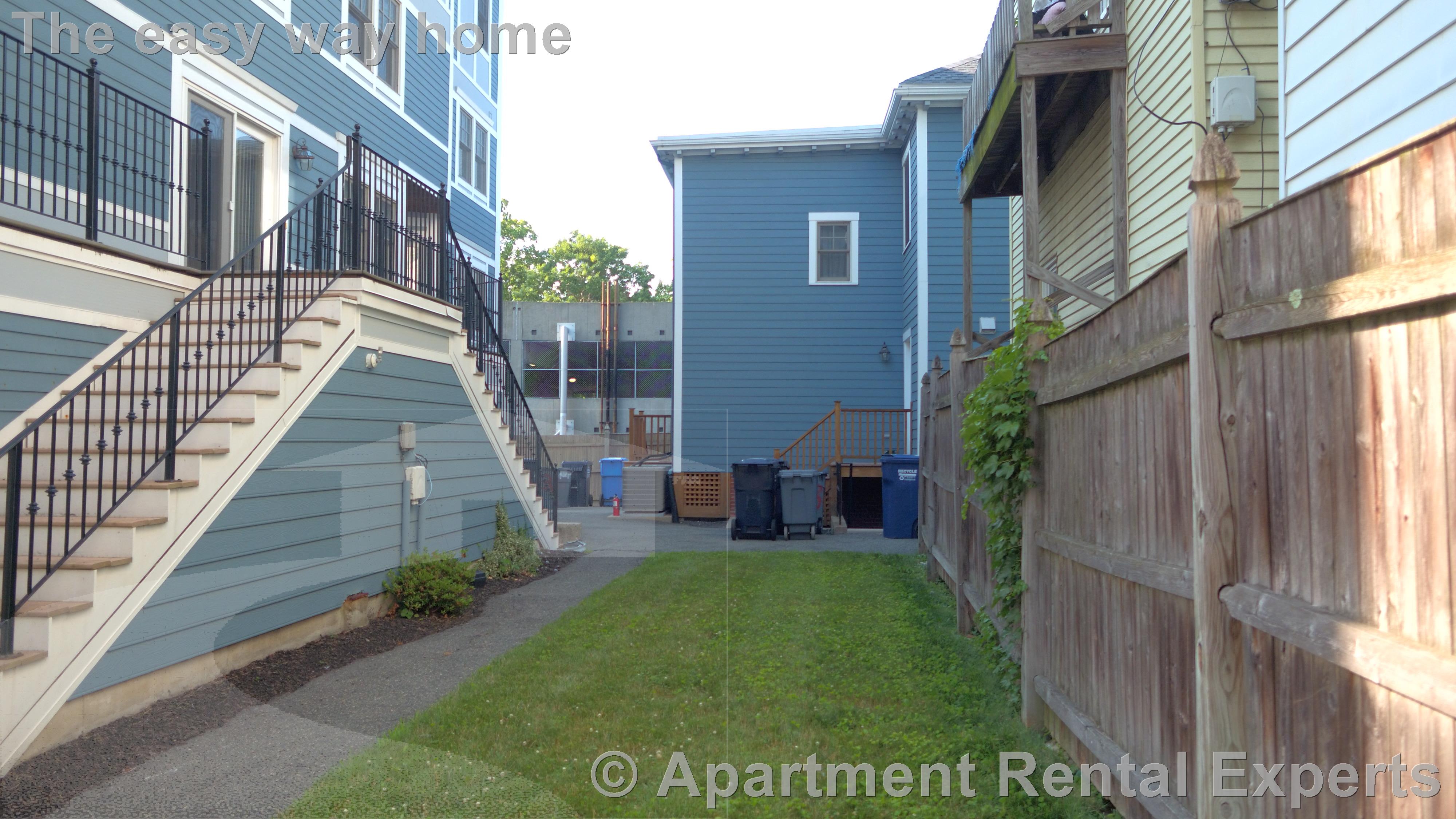 32 Elmer St, Harvard Square