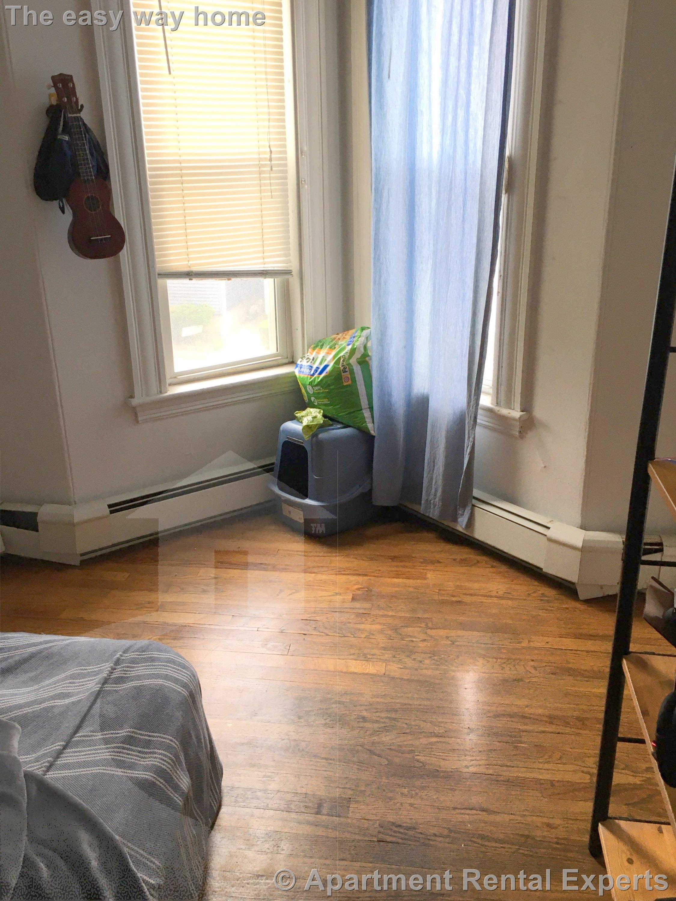 392 Washington St, Ward Two