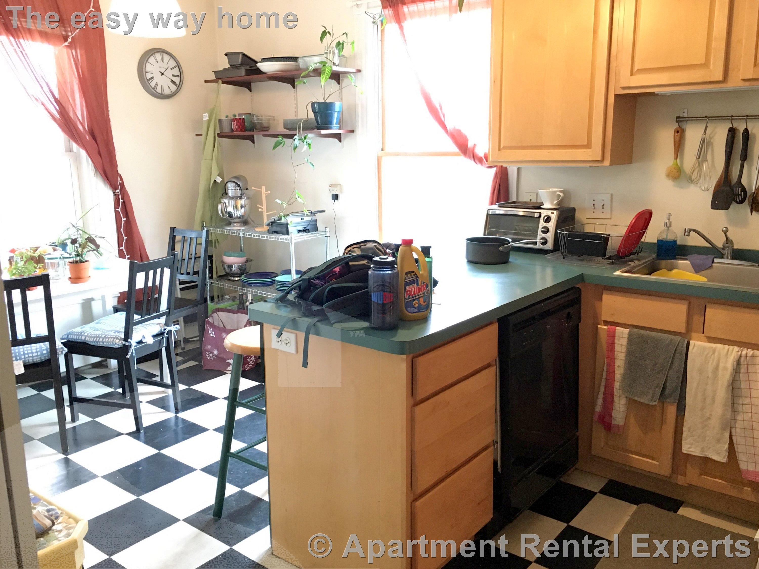 392 Washington St, Ward Two