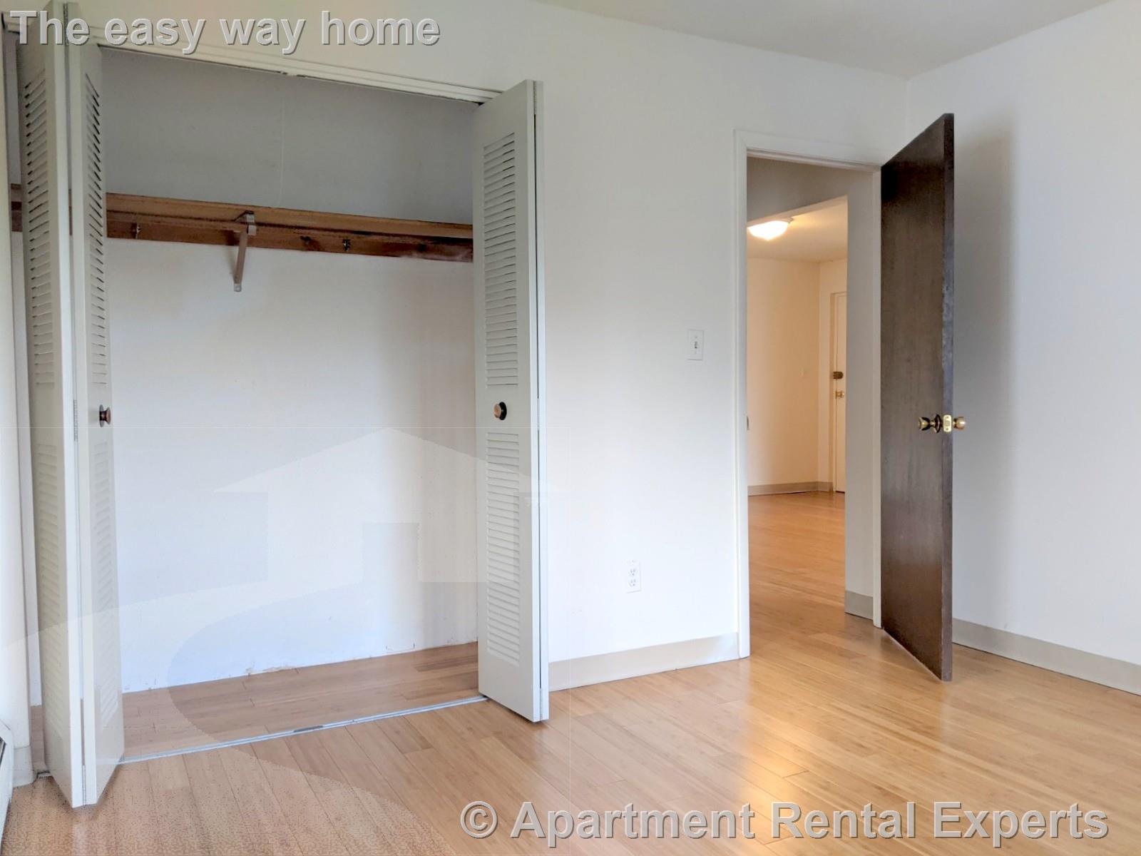 12 Cameron Ave, Davis Square