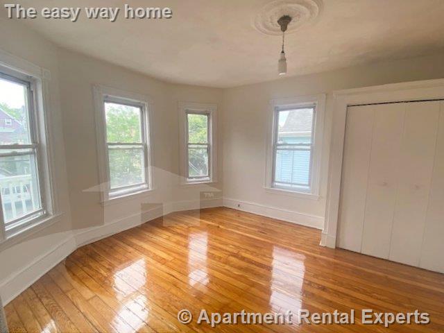 30 Burnside Ave, Porter Square