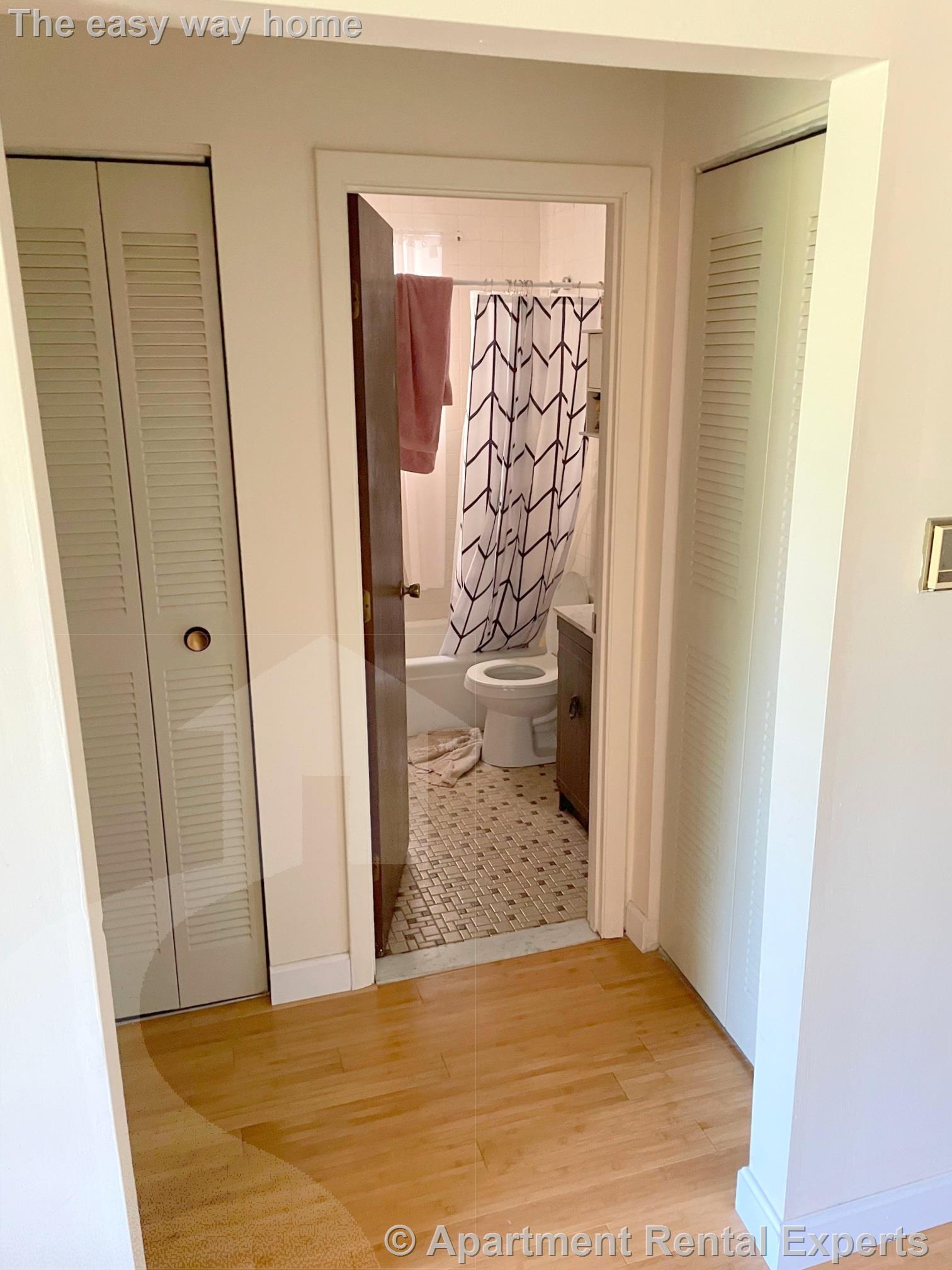 12 Cameron Ave, Davis Square