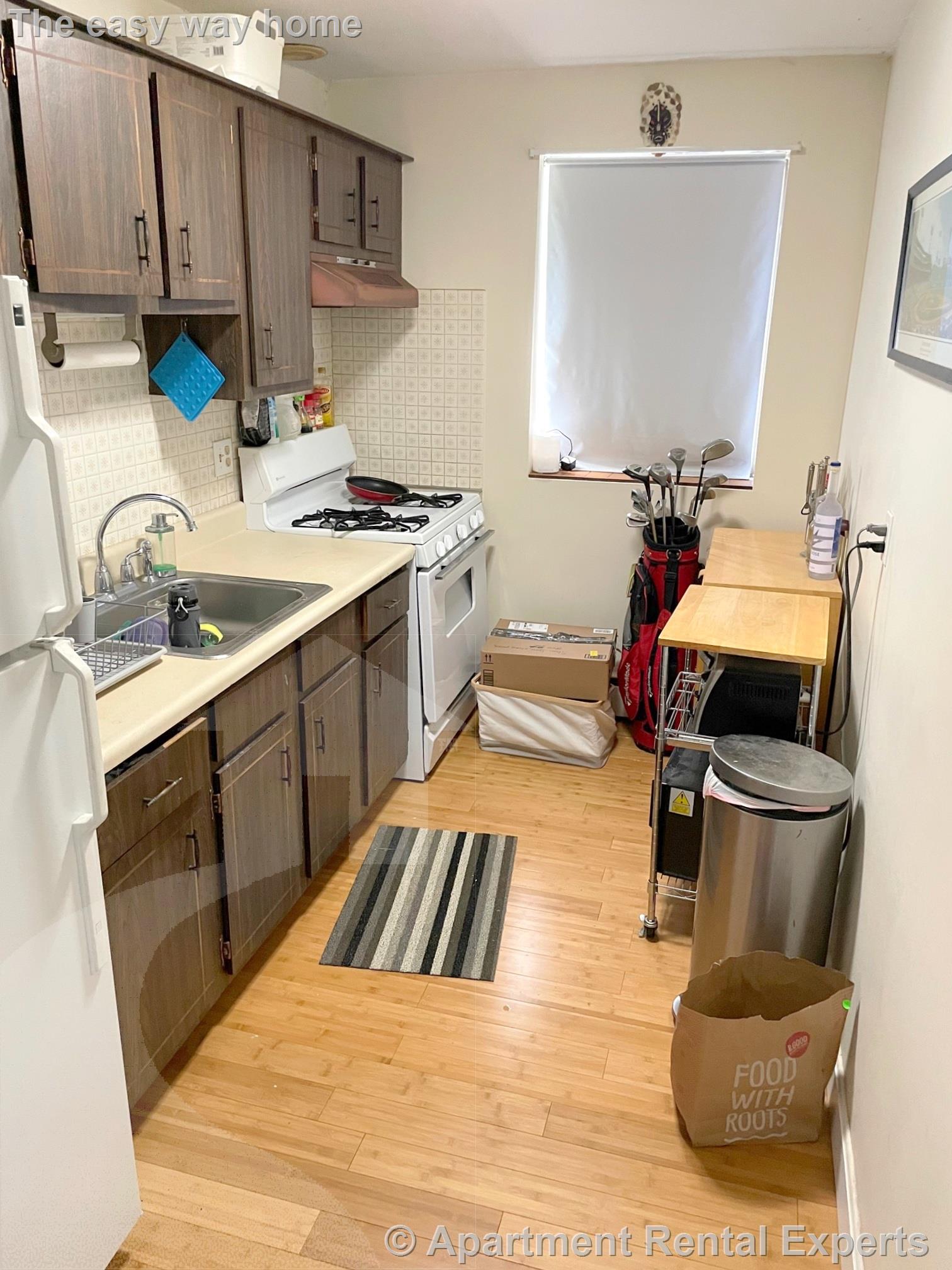 12 Cameron Ave, Davis Square