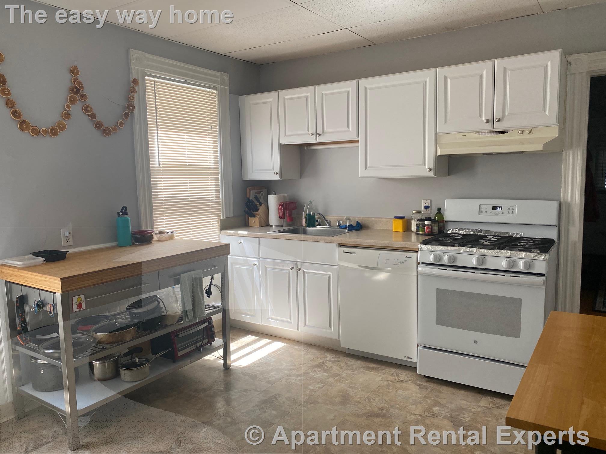 66 Elmwood St, Davis Square