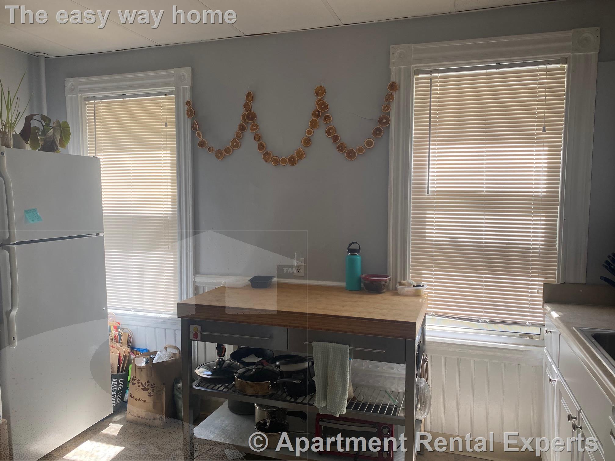 66 Elmwood St, Davis Square