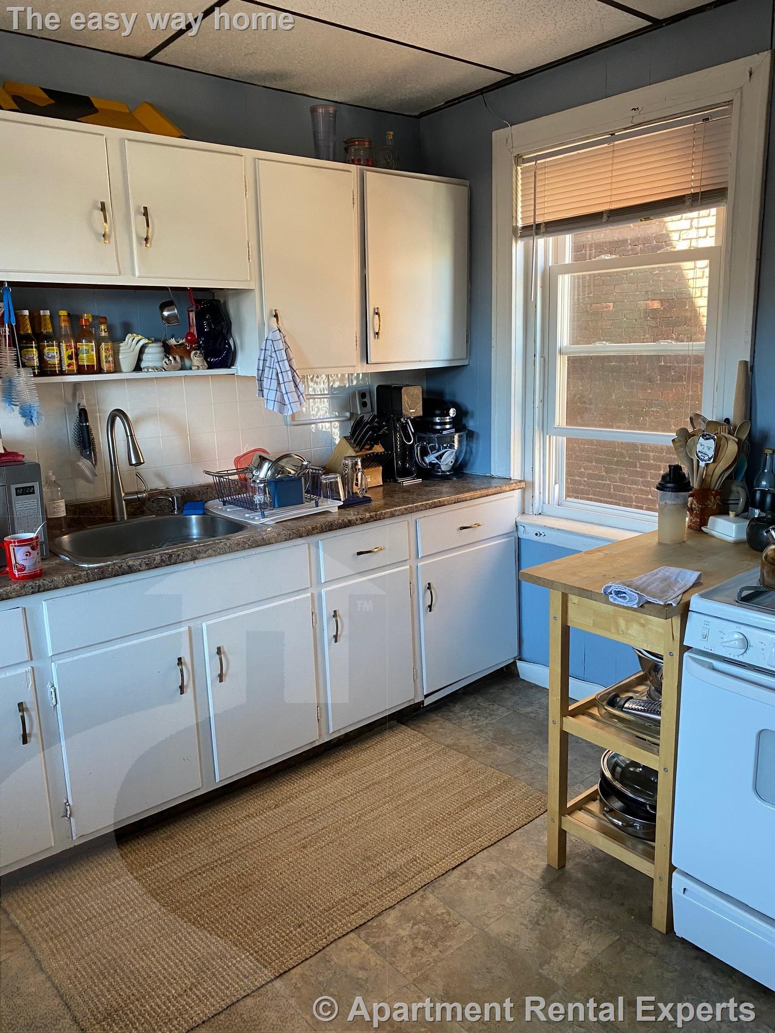 493 Broadway, Magoun Square