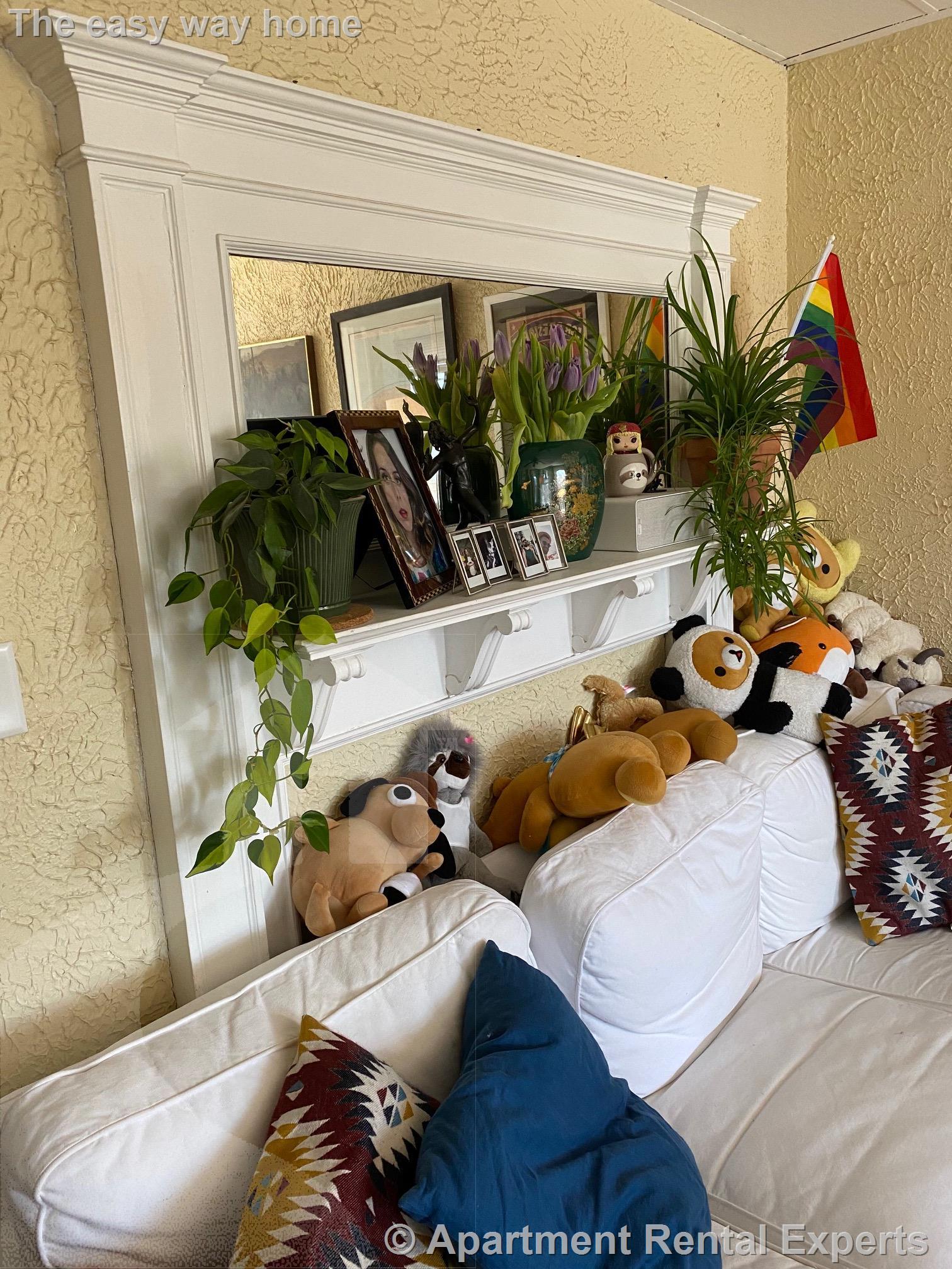 493 Broadway, Magoun Square