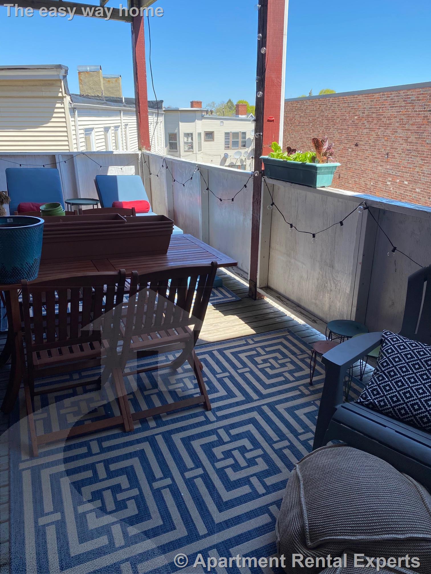 493 Broadway, Magoun Square