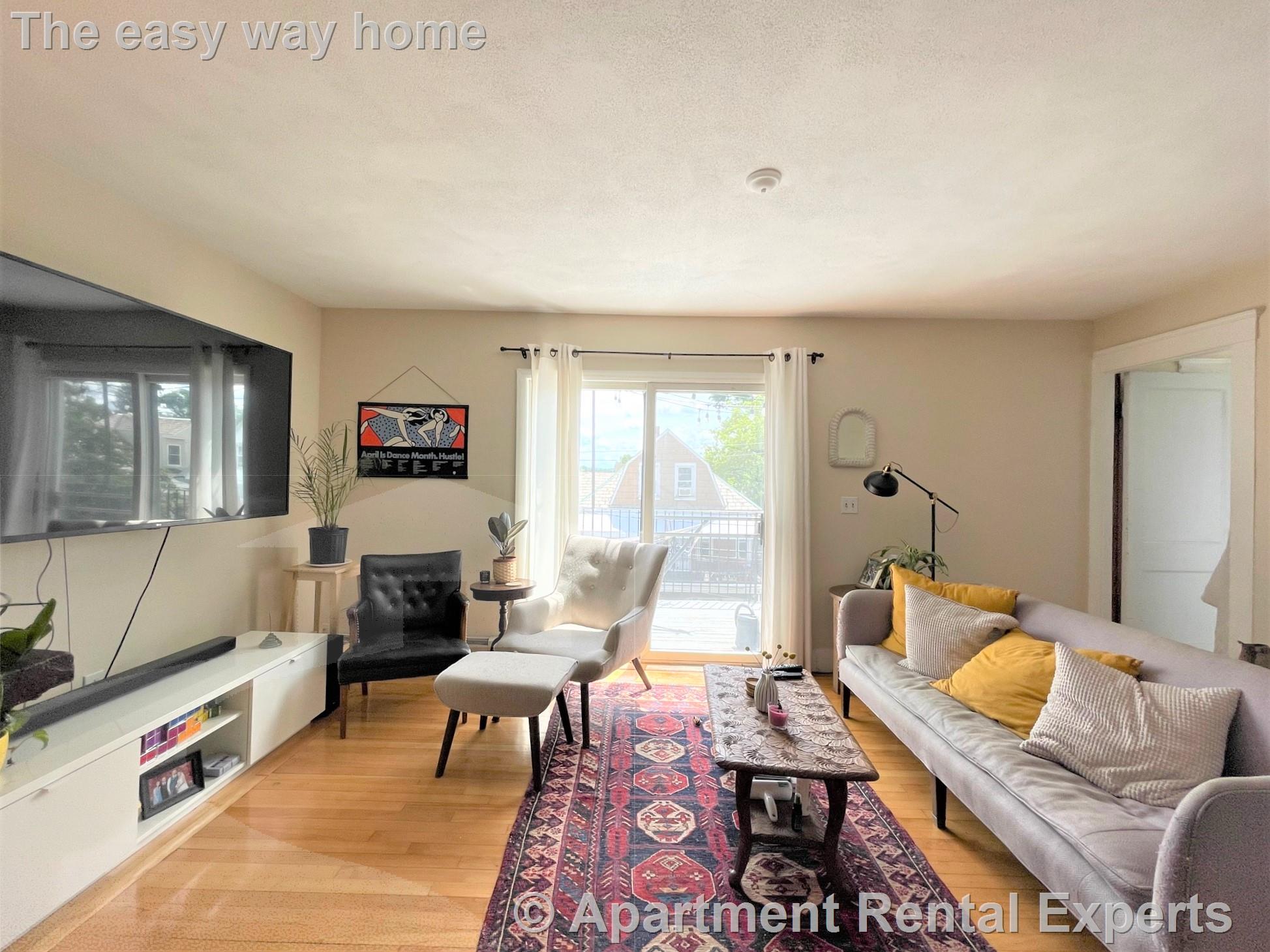 43 Whitman St, Davis Square