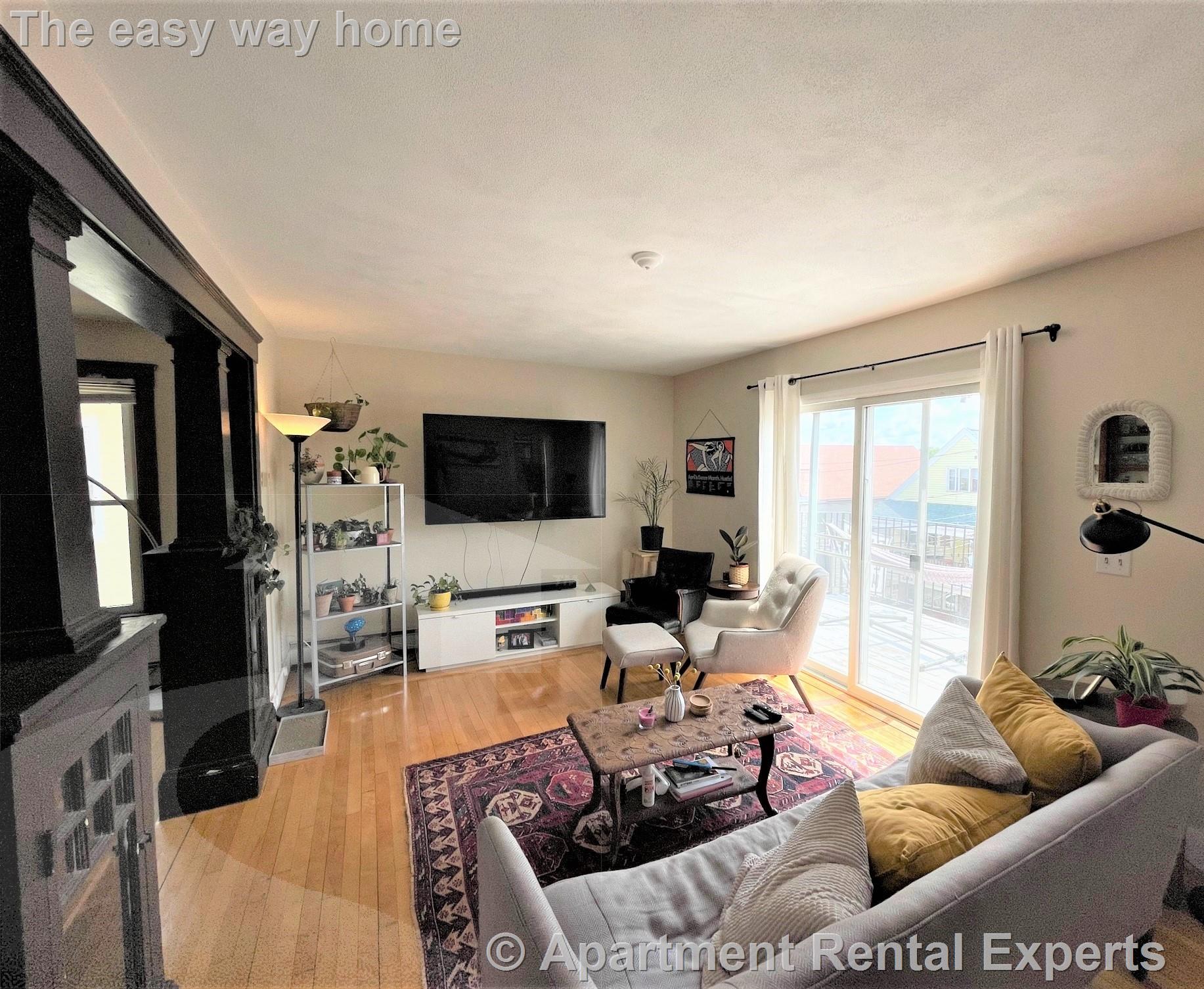 43 Whitman St, Davis Square