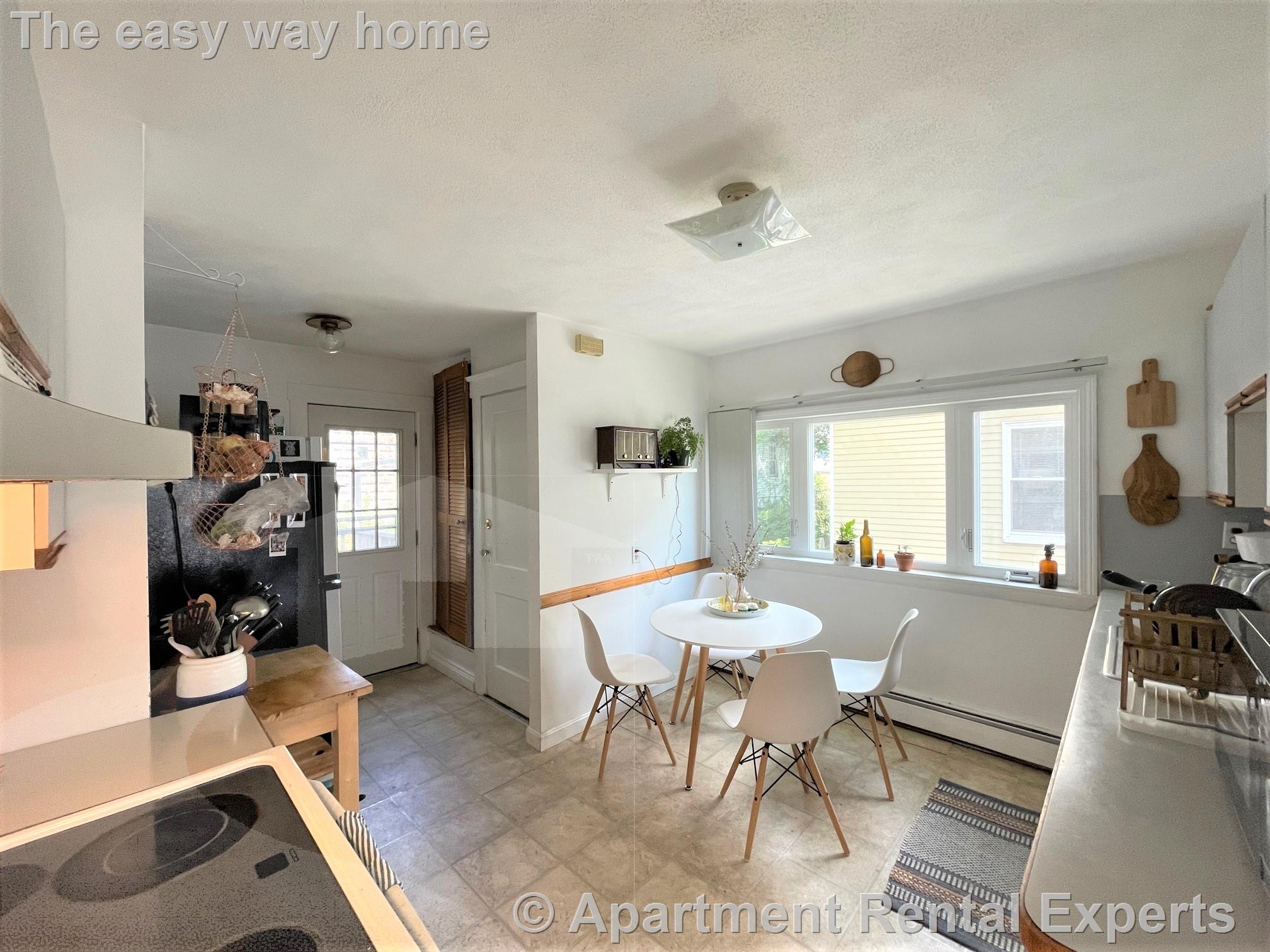 43 Whitman St, Davis Square