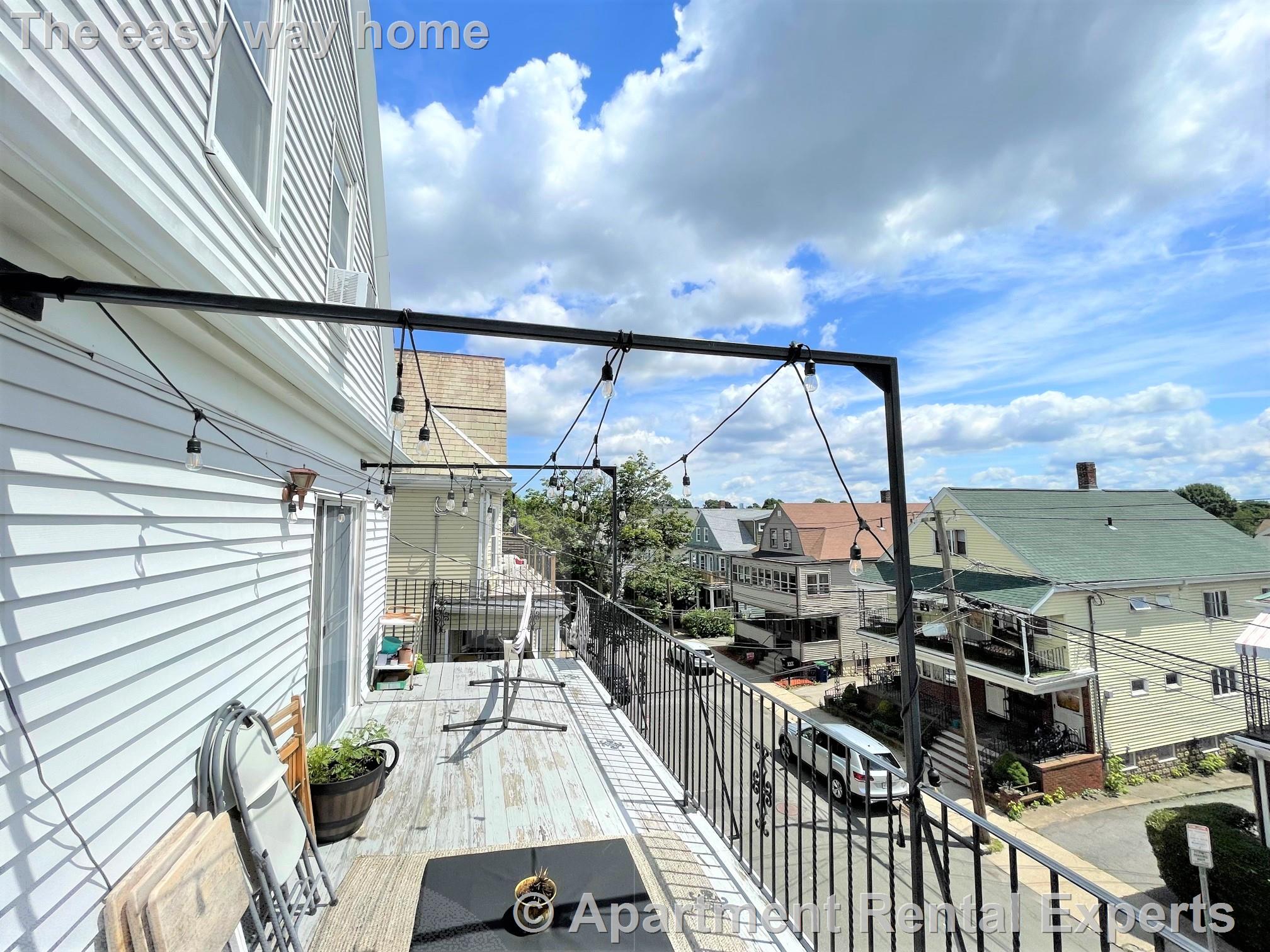 43 Whitman St, Davis Square