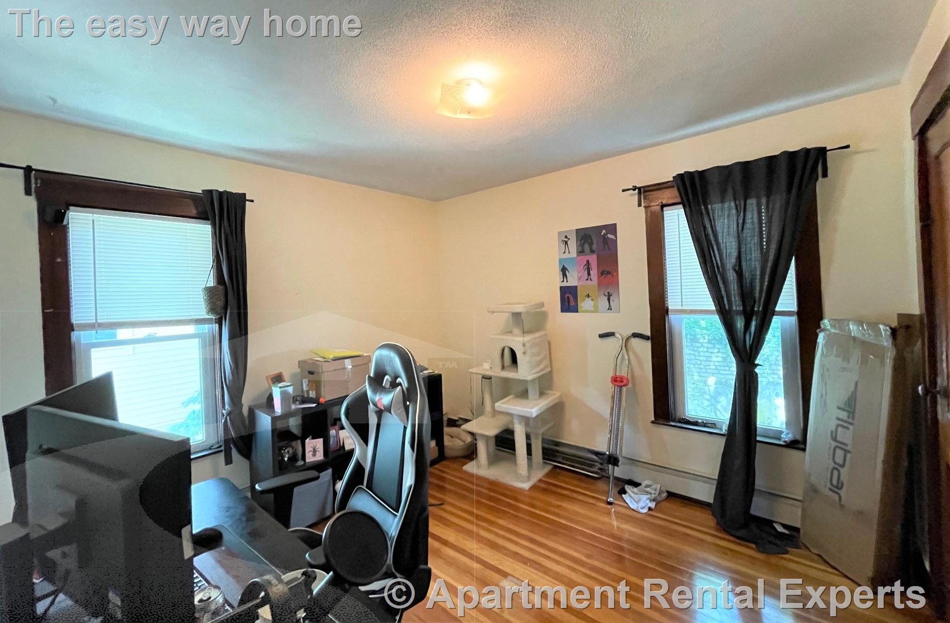 43 Whitman St, Davis Square