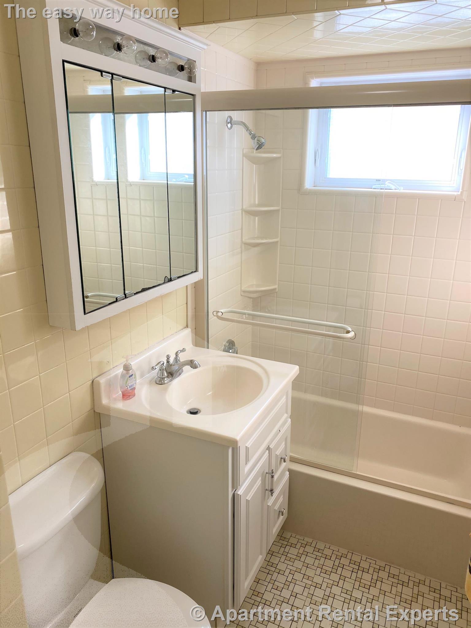 188 Harvard St, Tufts